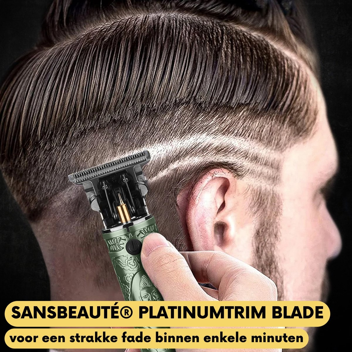 Ein Mann schneidet sich die Haare mit einem Grooming-Tool; Details sind sichtbar.
