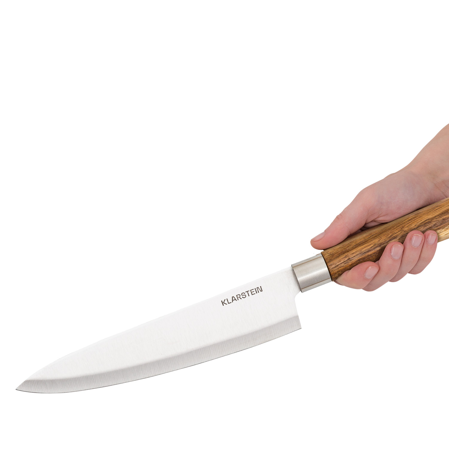 Eine Hand, die ein großes Küchenmesser hält. Das Messer hat einen Holzgriff und eine silberne Klinge.