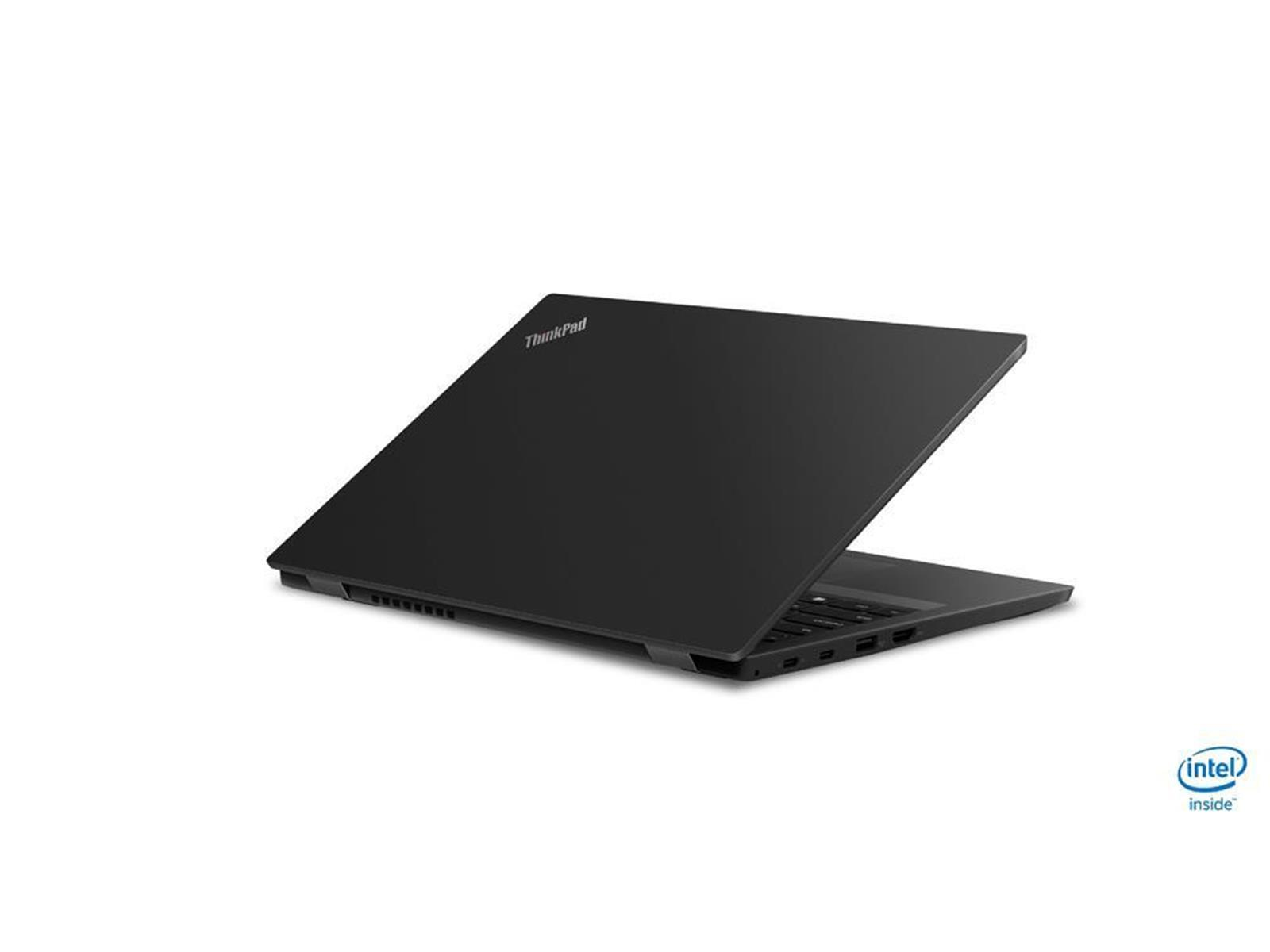 Ein schwarzer Laptop, geschlossen, von der Seite betrachtet.