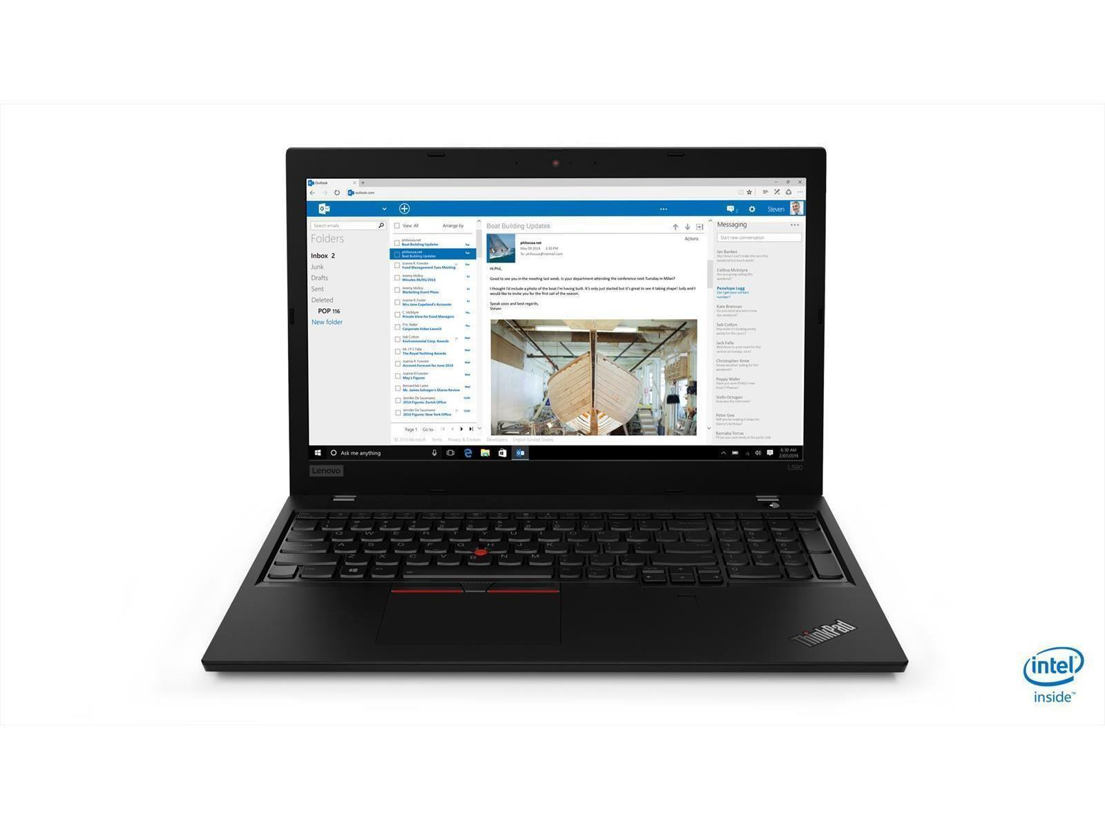 Ein Laptop, der eine E-Mail mit einem Bild eines Boots zeigt, das gebaut wird.