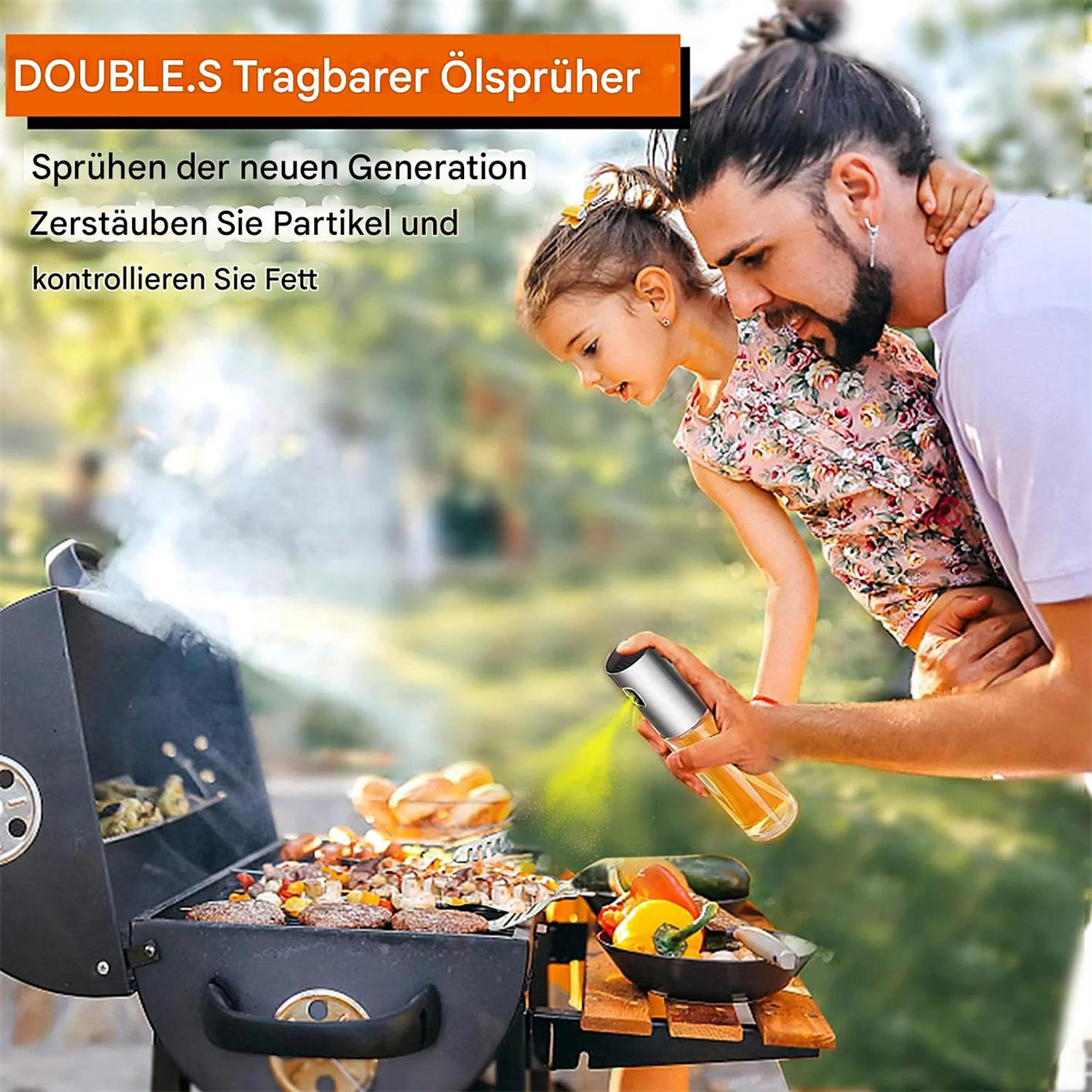Vater und Tochter grillen, benutzen Sprühflasche. Grill mit Essen, sonniger Hintergrund.