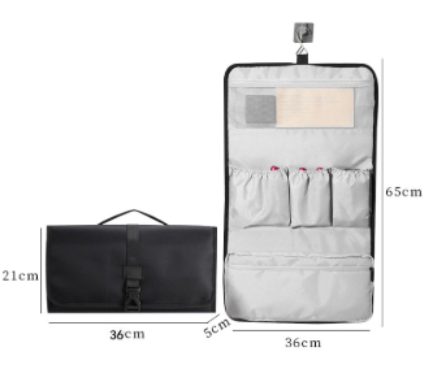 Schwarze, hängende Reisetasche, geschlossen und geöffnet. Maße sind mit Abmessungen angegeben.