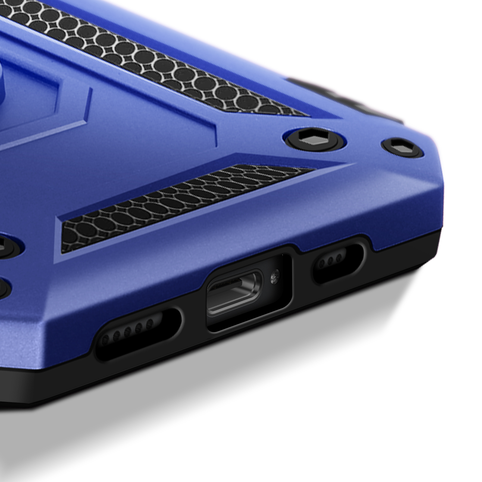 Gros plan sur une coque de téléphone bleue avec un design en nid d'abeille noir et un trou pour la caméra.