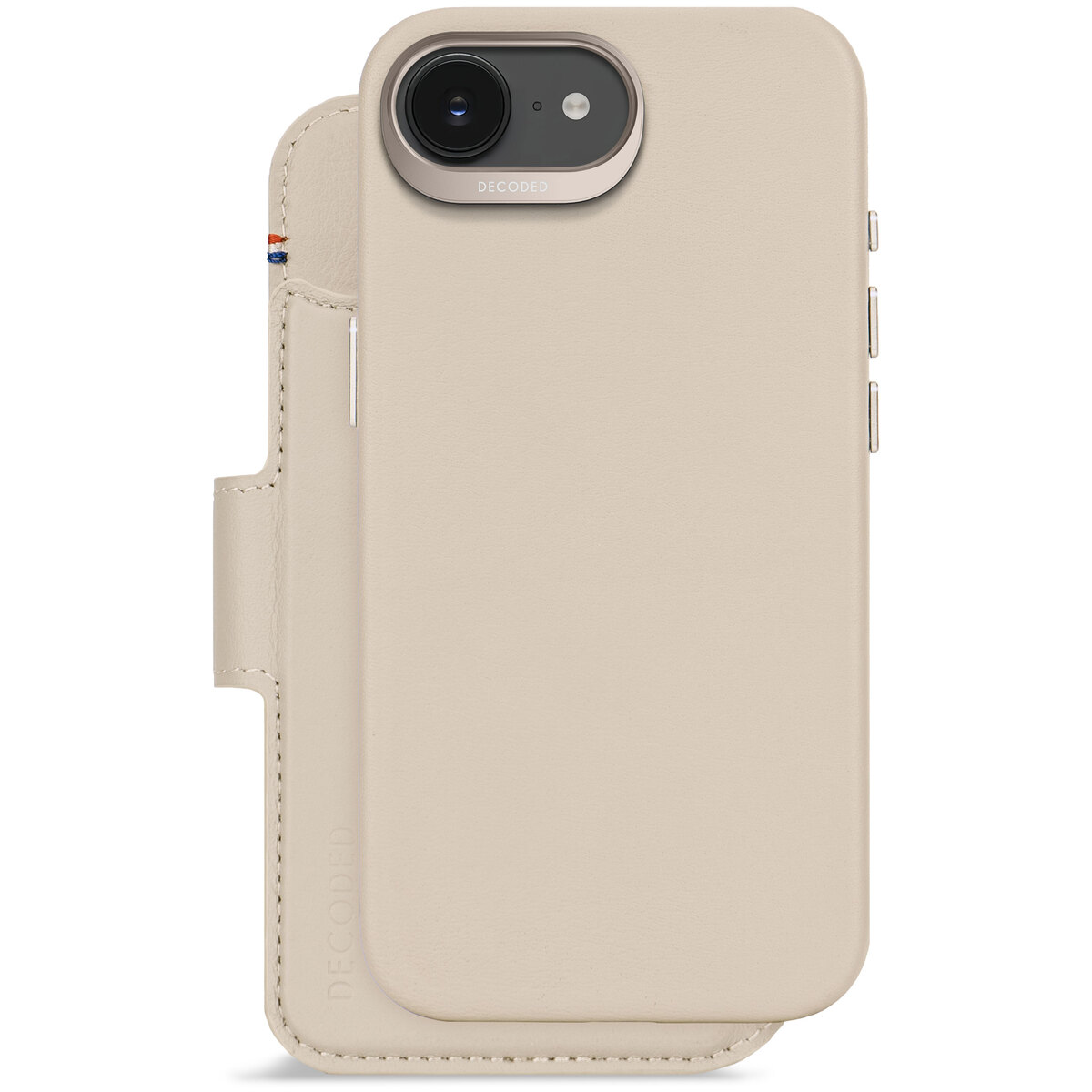 Coque de téléphone beige avec rabat portefeuille ouvert, montrant un téléphone avec caméra. Il y a 'DECODED'.