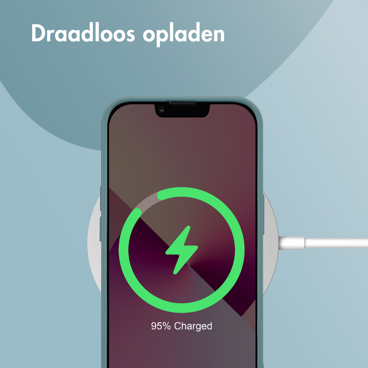 Telefon wird kabellos geladen, mit grünem Blitz. Text: 95% geladen.
