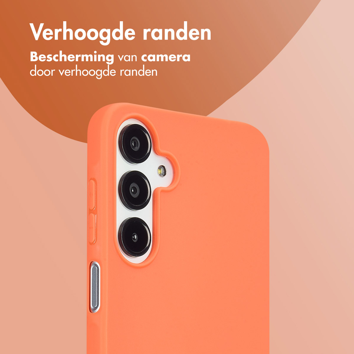 Orange Handyhülle mit erhöhten Kanten, schützt die Kamera. Oranger Hintergrund.