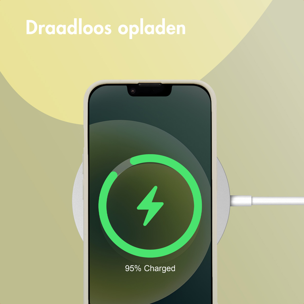 Ein Telefon, das drahtlos mit einem grünen Blitzsymbol auf einem weißen Ladepad geladen wird.