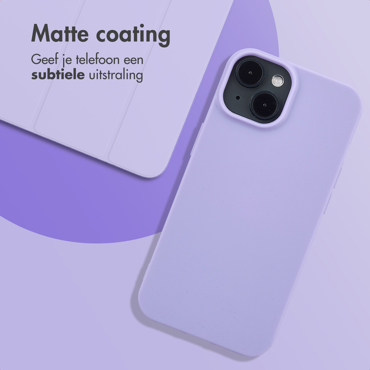 Lavendel telefoonhoes. Telefoonhoes met een telefoon en een witte tablet. De hoes en tablet hebben matte coating.