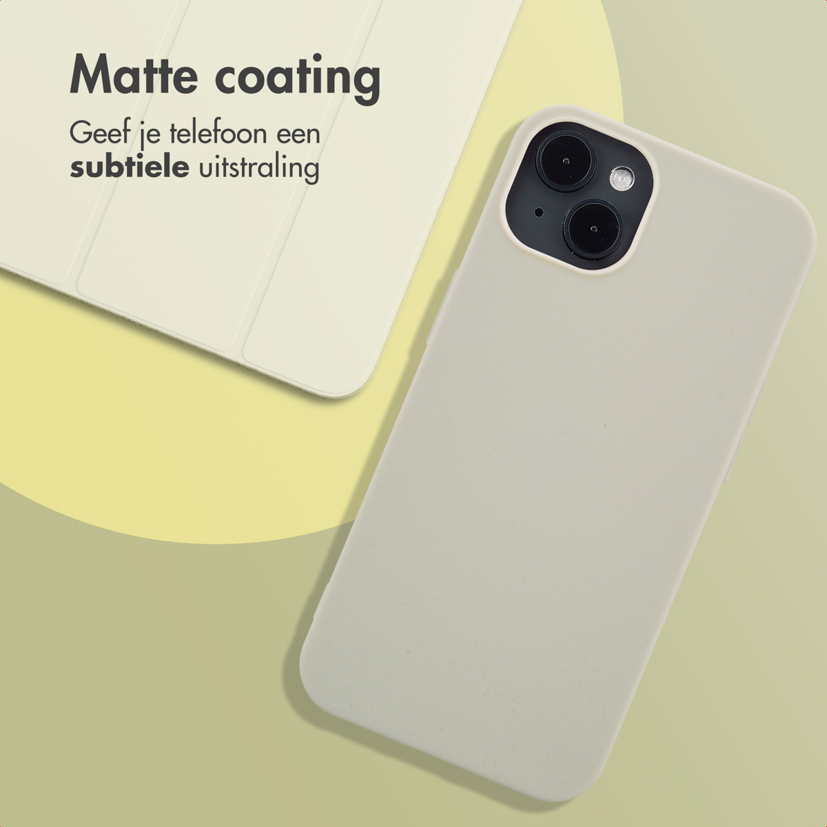 Telefon und Hülle mit weißer, matter Oberfläche. Text: Matte Beschichtung, subtiler Look.