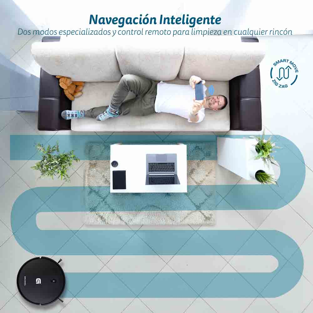 Hombre en sofá con tableta, robot aspirador limpiando. Mesa blanca y plantas. Suelo limpio con ruta de limpieza azul.