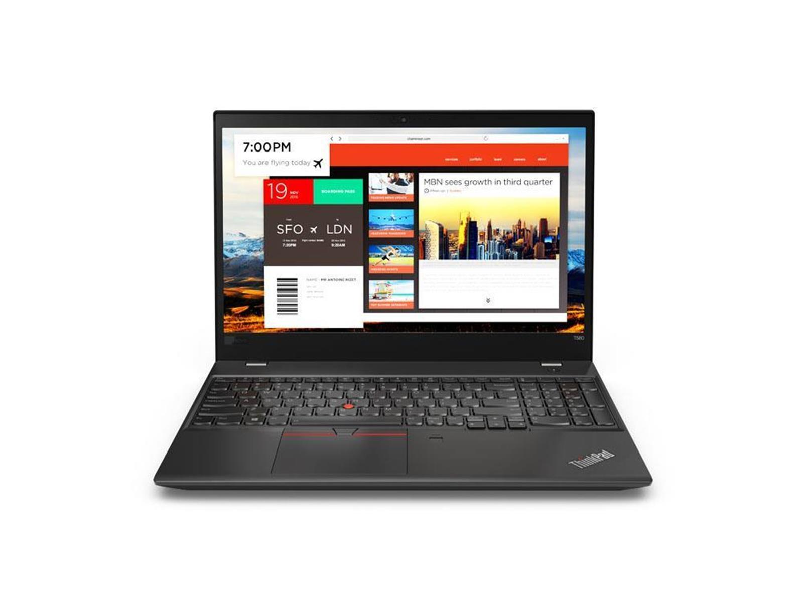 Schwarzer Laptop, der eine Website mit Fluginformationen anzeigt. Der Bildschirm zeigt eine Reiseroute.