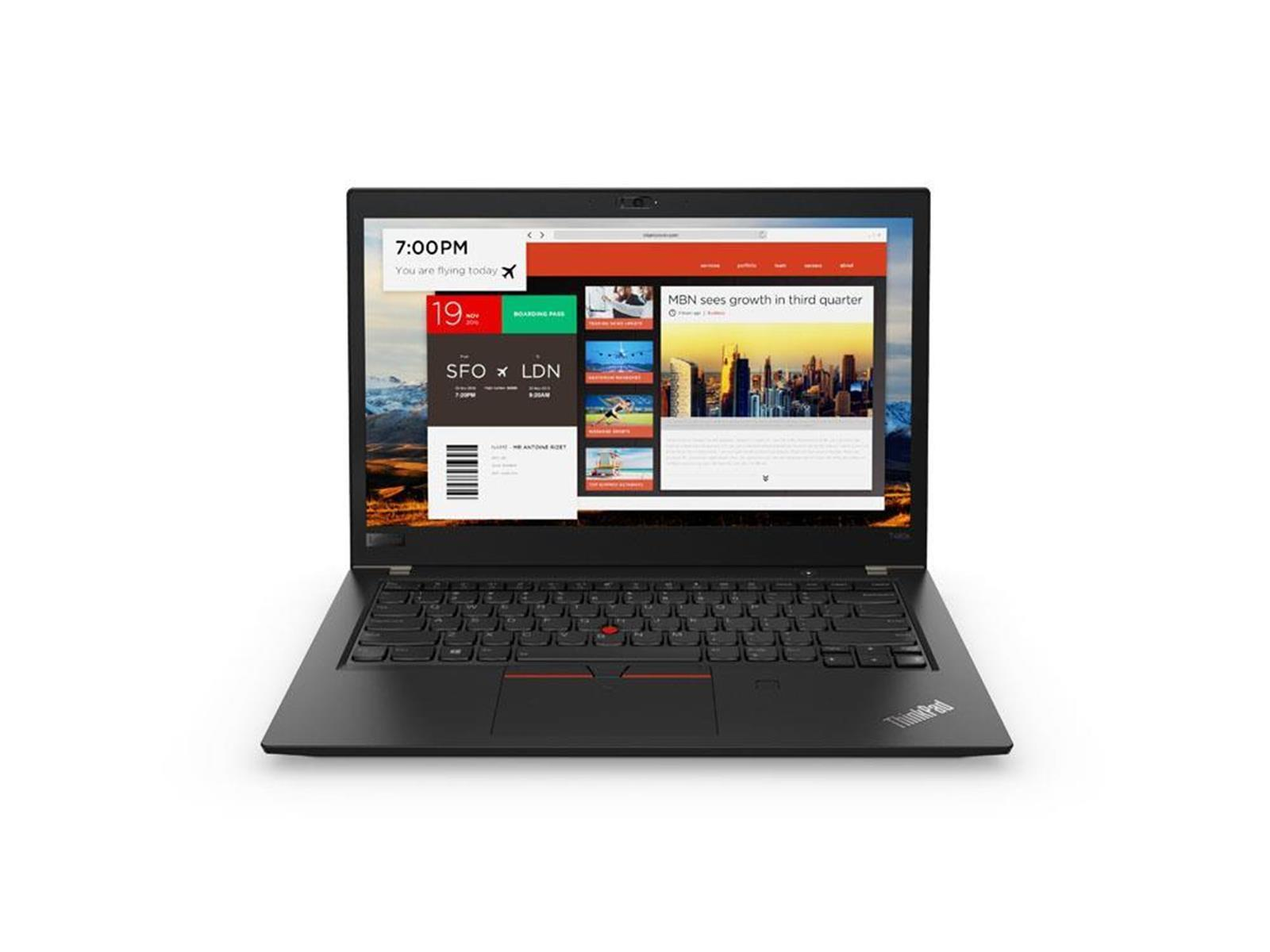 Ein schwarzer Laptop mit geöffneter Webseite, die eine Flugbuchung und Nachrichtenartikel zeigt.