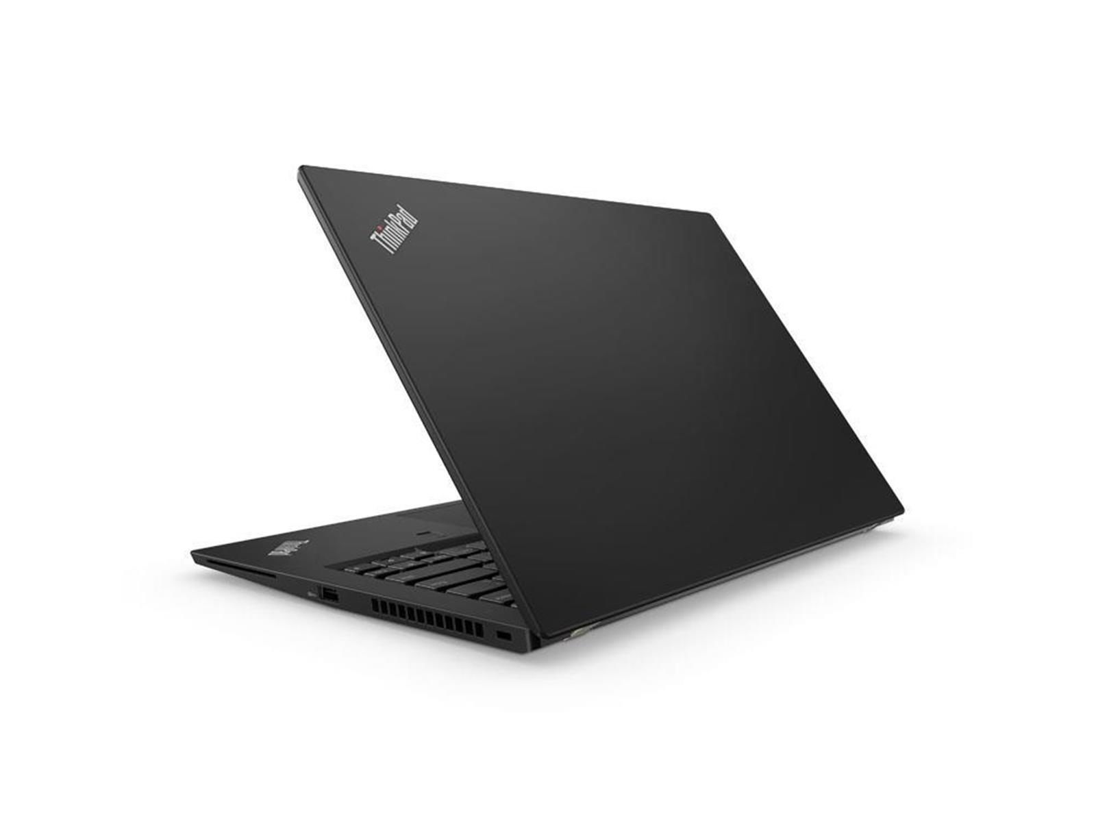 Schwarzer Laptop, Rückseite, auf weißer Oberfläche. ThinkPad-Logo sichtbar.