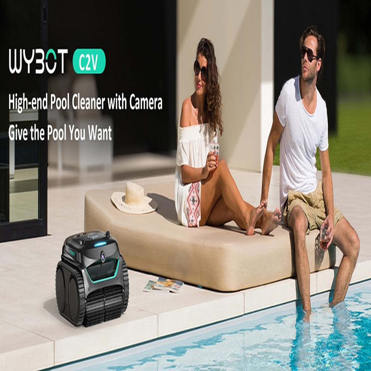 Zwei Personen am Poolrand mit Poolreiniger-Roboter und Text: WYBOT C2V.