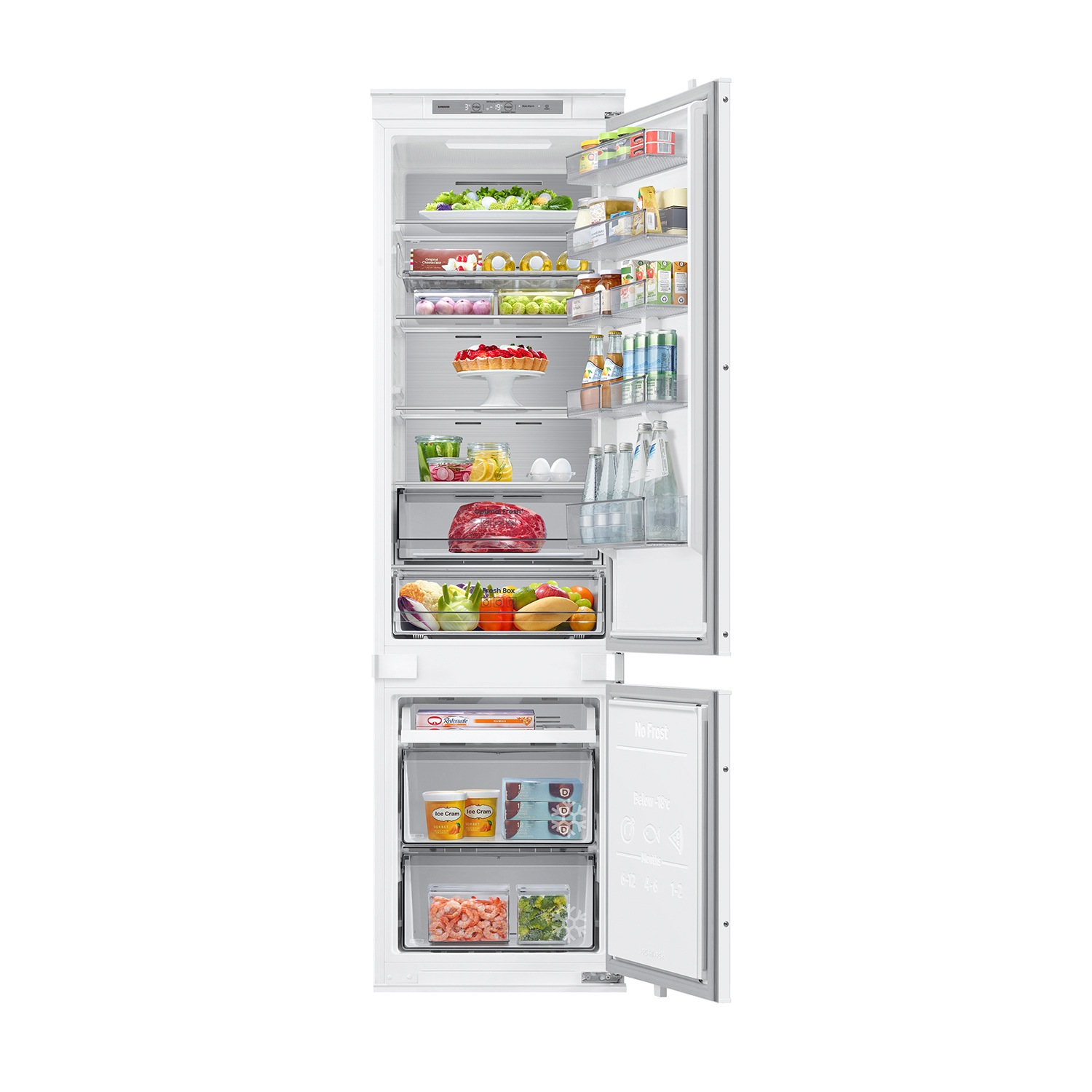 Un refrigerador blanco con las puertas abiertas, que muestra estantes de comida: frutas, verduras y comidas preparadas. Abajo hay un congelador.