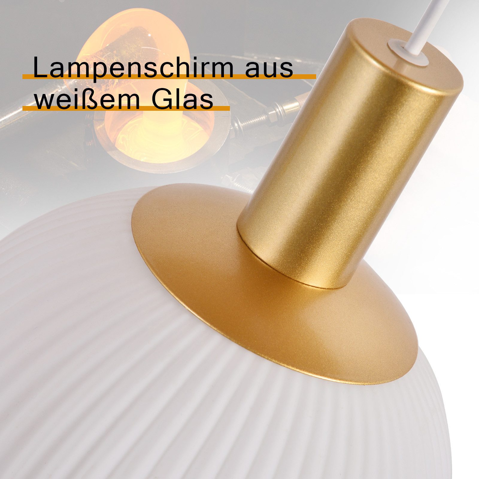 Eine Nahaufnahme einer weißen, goldenen und weißen Glas-Hängeleuchte.