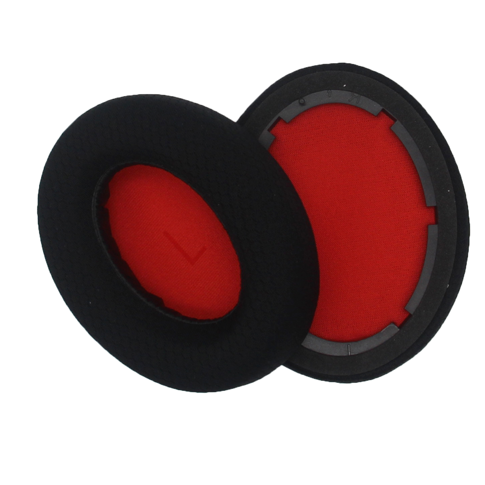 Due cuscinetti auricolari neri per cuffie con rete rossa all'interno.