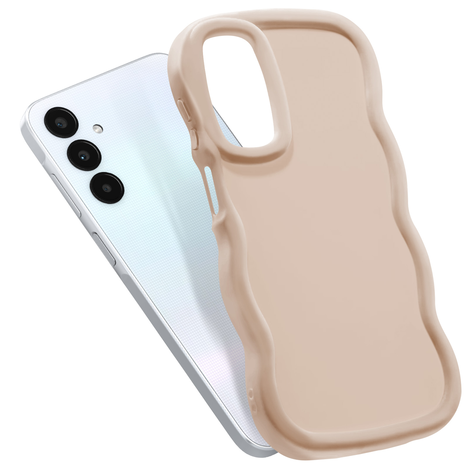 Una custodia beige accanto a uno smartphone bianco. La custodia ha un design ondulato e il telefono diverse fotocamere.