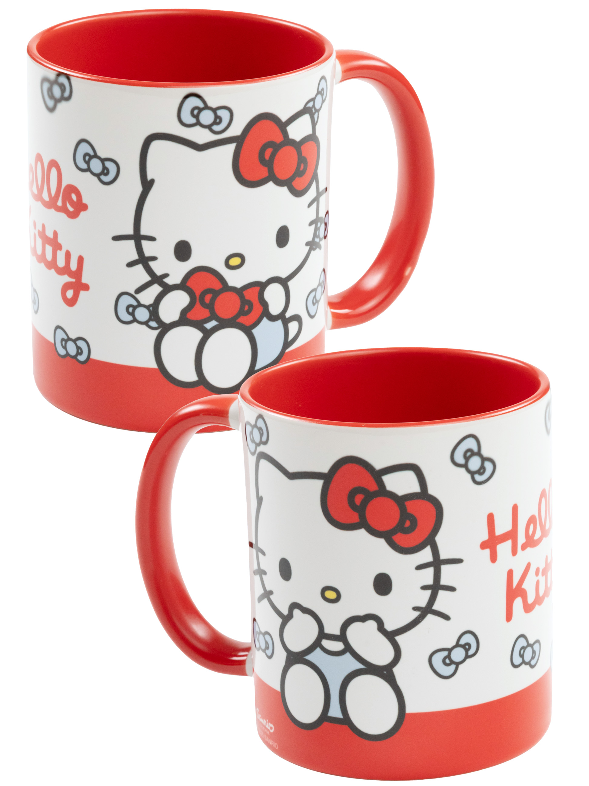 Zwei Hello Kitty-Tassen, weiß mit roten Rändern und Henkeln. Sie zeigen Hello Kitty mit roter Schleife und blauen Schleifen.