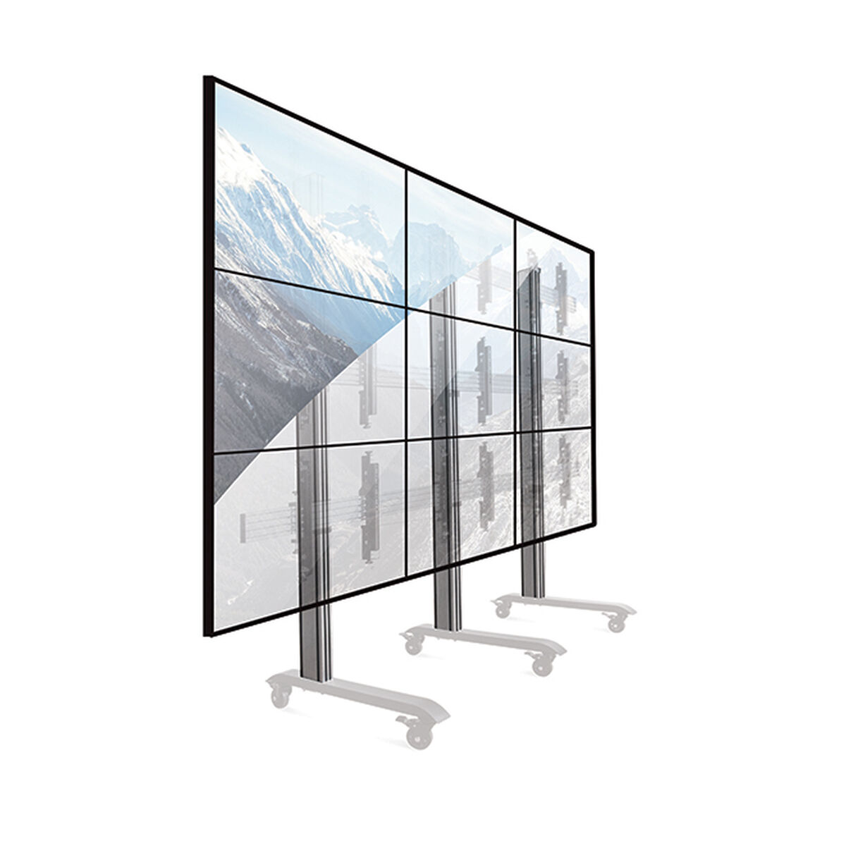 Eine Wand aus Bildschirmen mit drei schwarzen vertikalen Ständern. Eine Berglandschaft spiegelt sich in den Bildschirmen.
