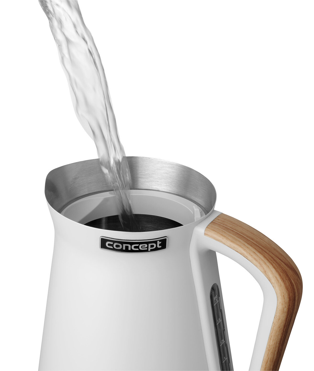 Weißer Wasserkocher mit Holzgriff, Wasser wird in die Öffnung gegossen, Konzept-Branding vorne.