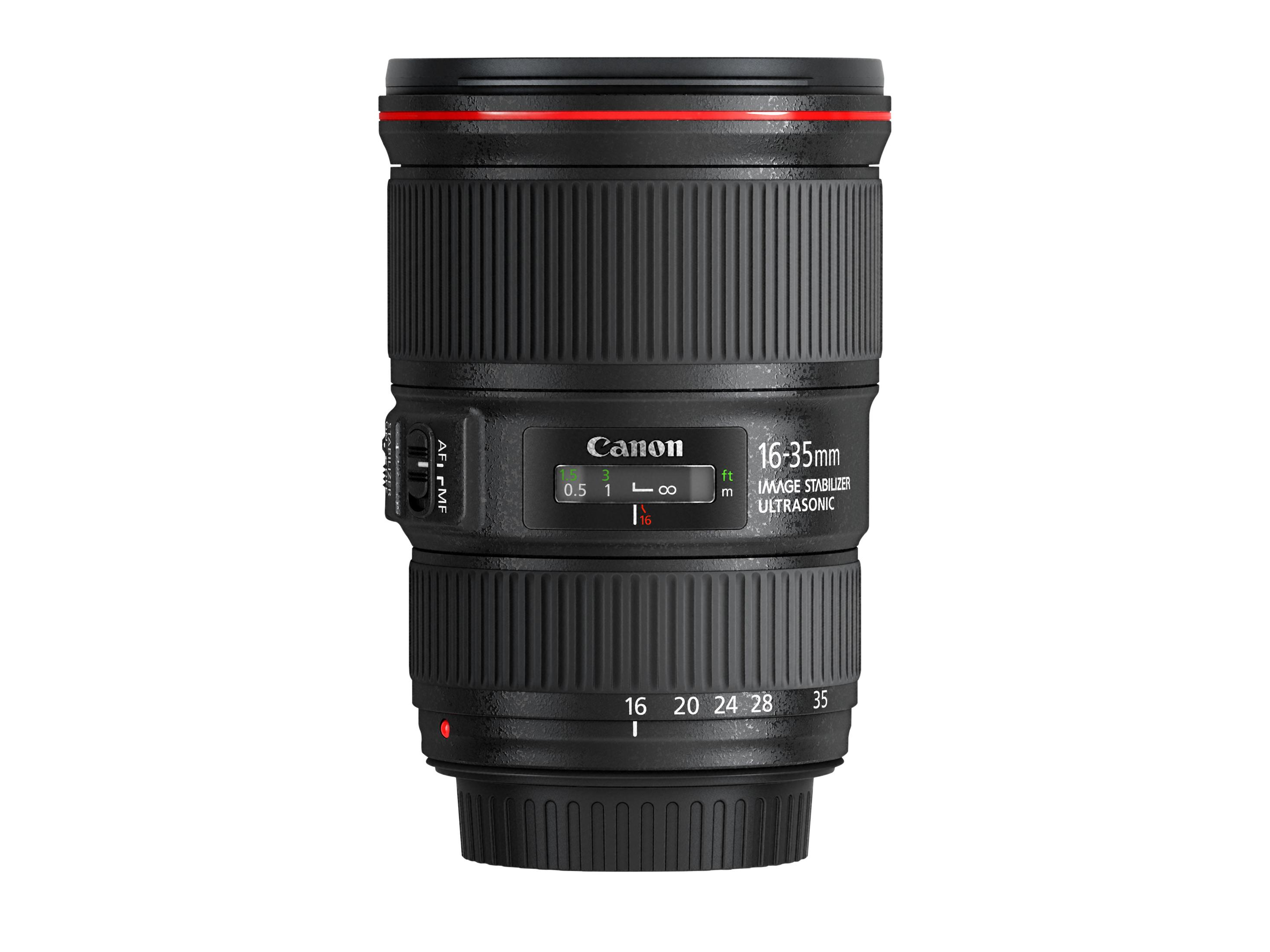 Lente de cámara Canon, negro con anillo rojo, con marcas de enfoque y zoom. Aislado sobre fondo blanco.