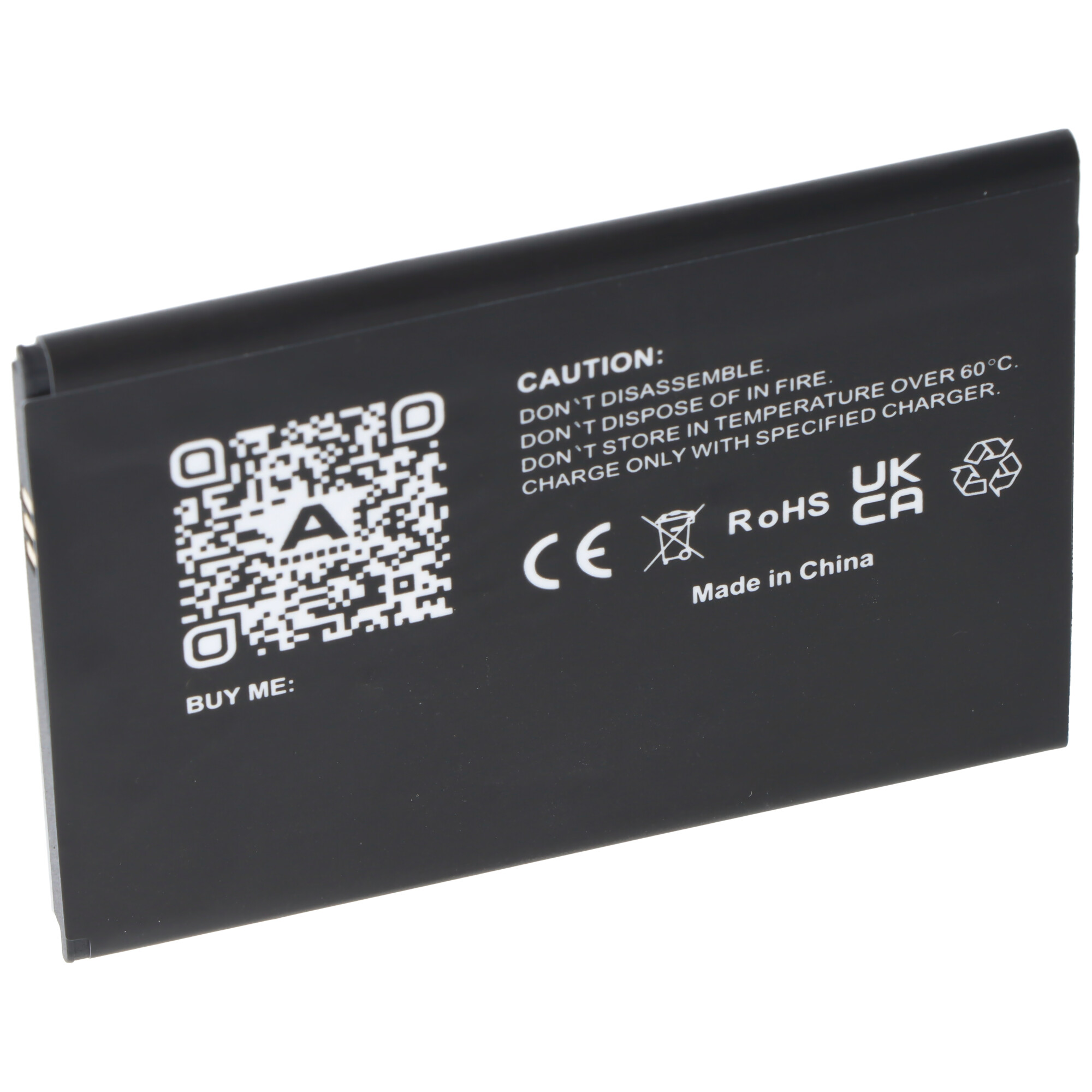 Eine schwarze Batterie mit QR-Code und Vorsichtshinweisen, auf weißem Grund.