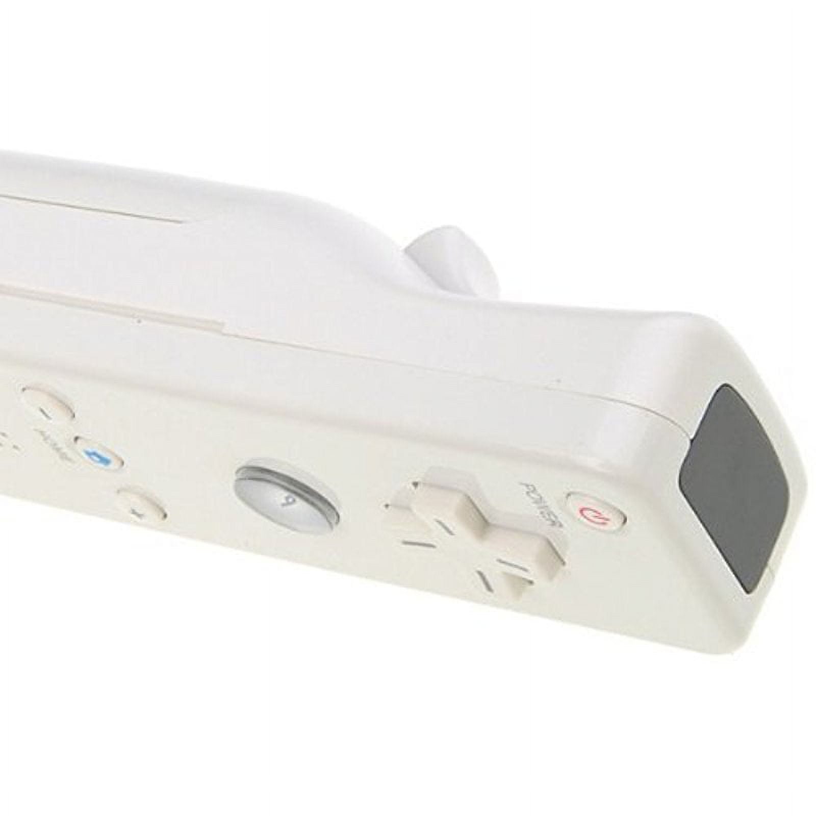 Weiße Wii-Fernbedienung mit Knöpfen und Steuerkreuz, auf weißem Hintergrund.