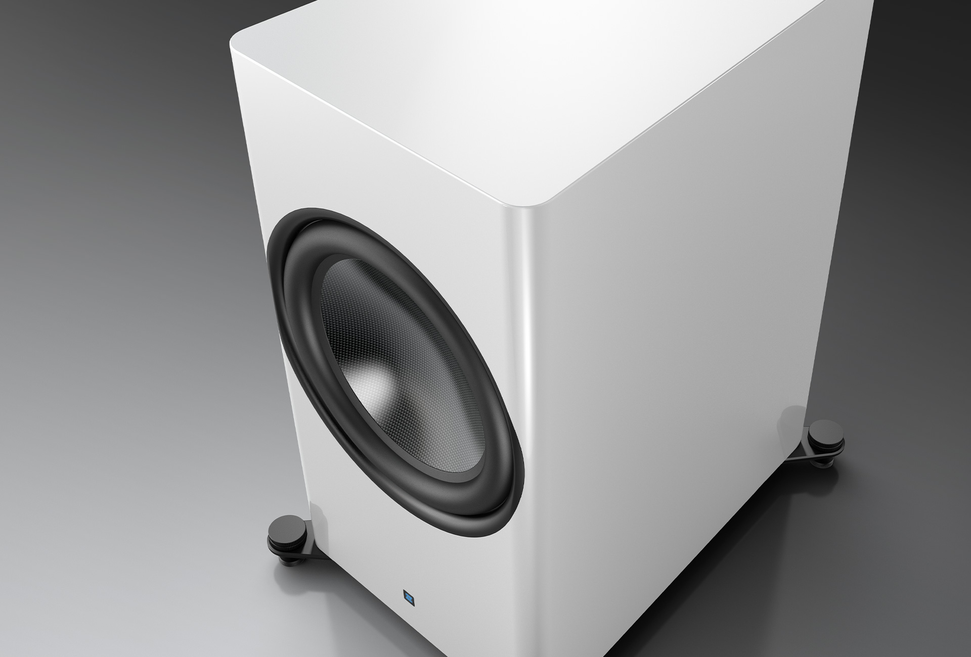 Ein weißer Subwoofer mit einem schwarzen Lautsprecher und einem Metallgitter.