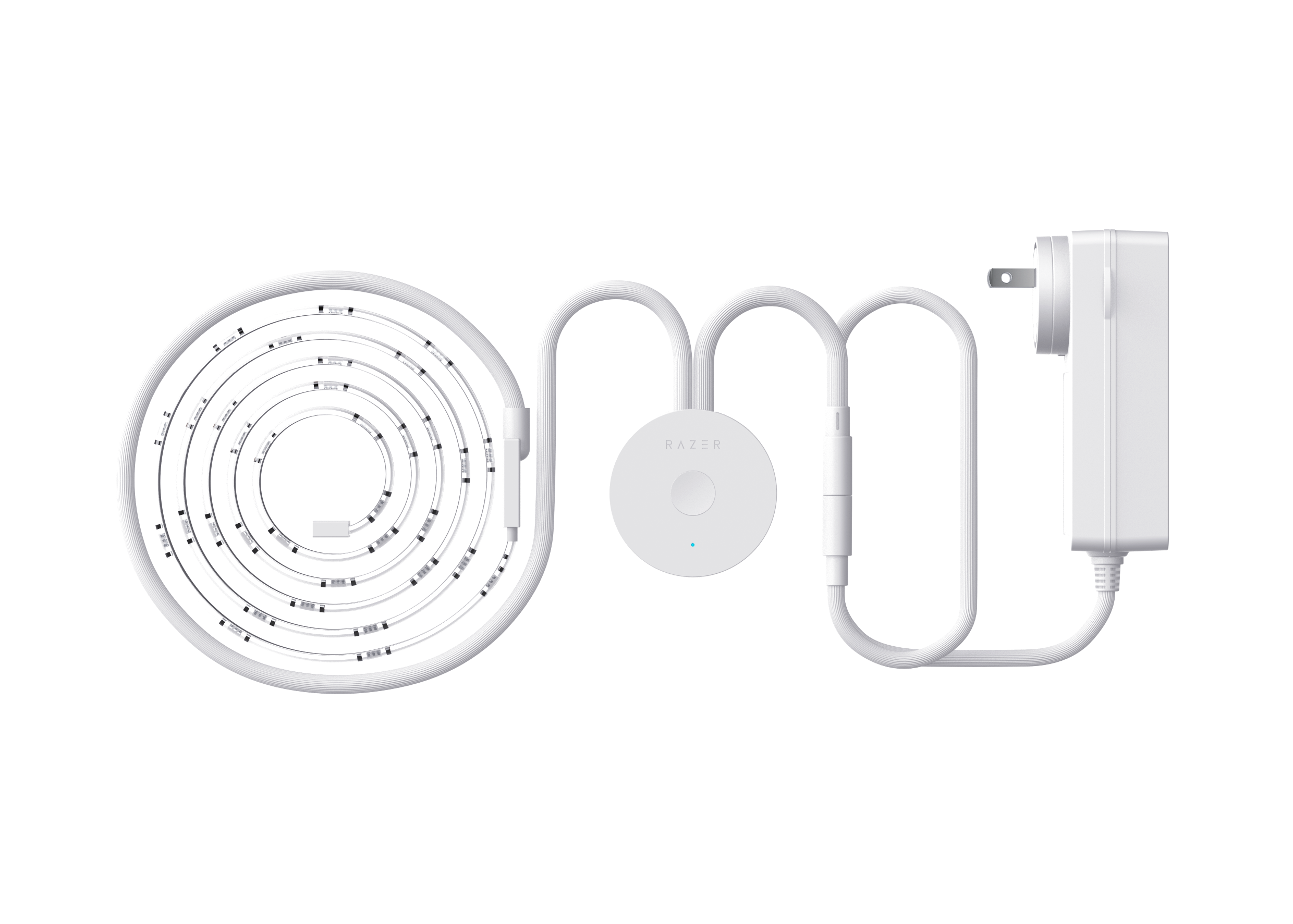 Biały pasek świetlny Razer z okrągłym kontrolerem i zasilaczem na białym tle.