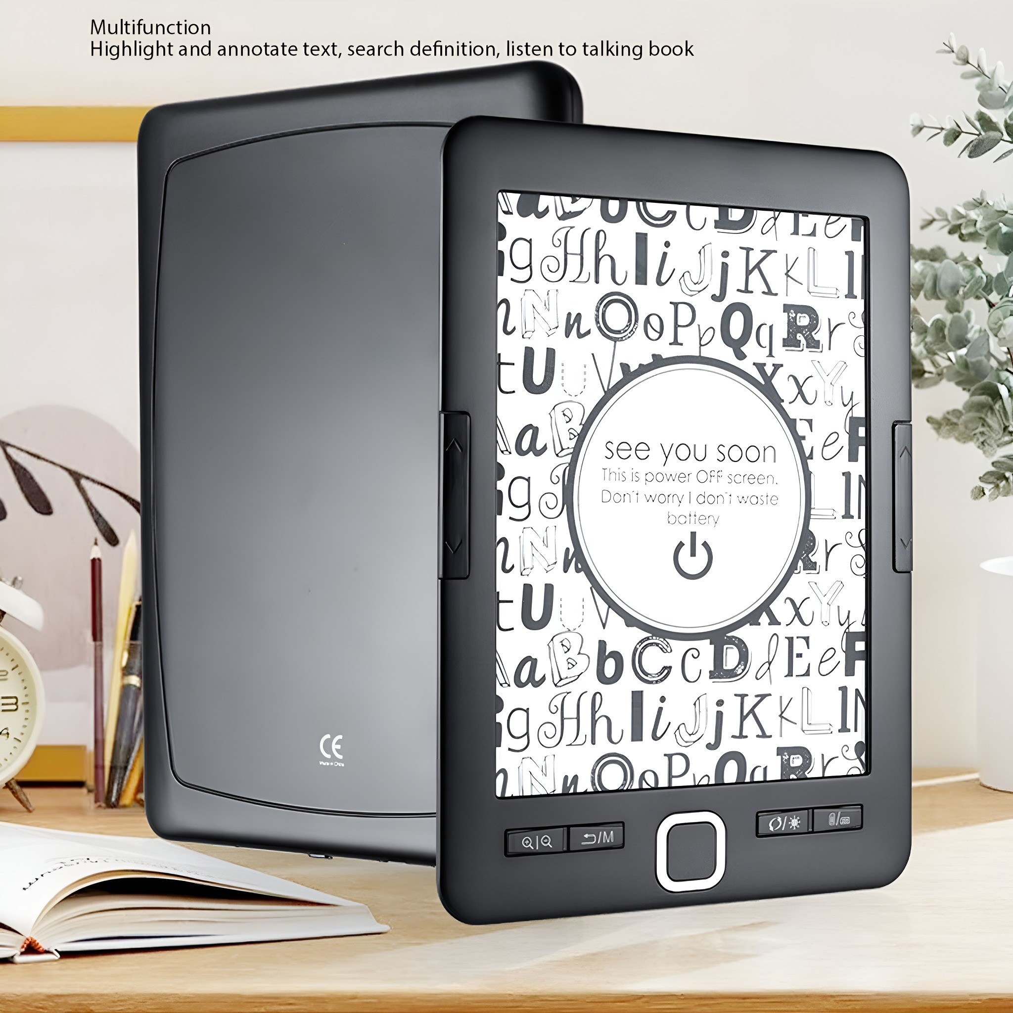 Ein E-Reader mit Text, neben einem Buch und einer Pflanze auf einem Holzschreibtisch.