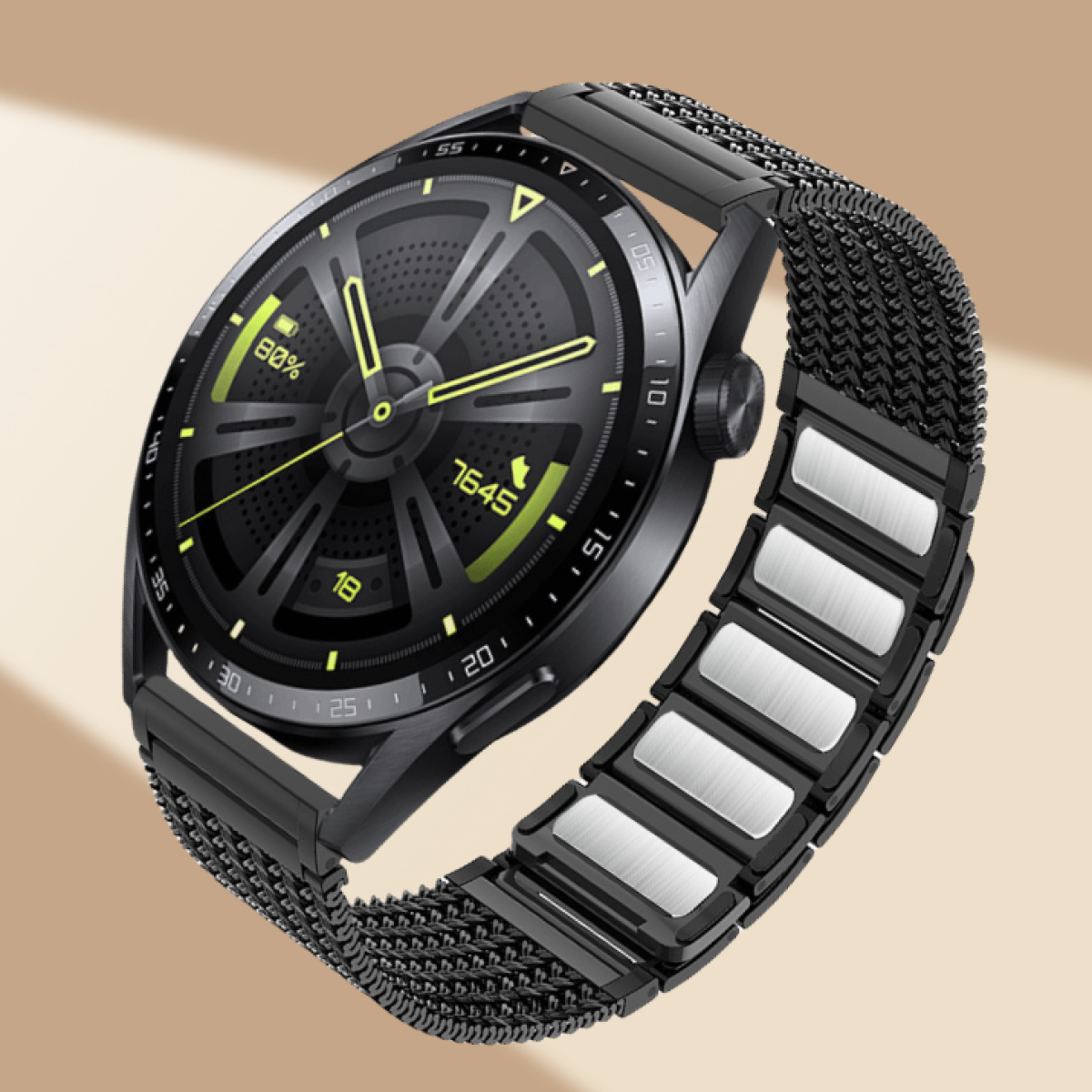 Smartwatch nero con cinturino a rete nero, che mostra dati con dettagli gialli su sfondo sfumato.