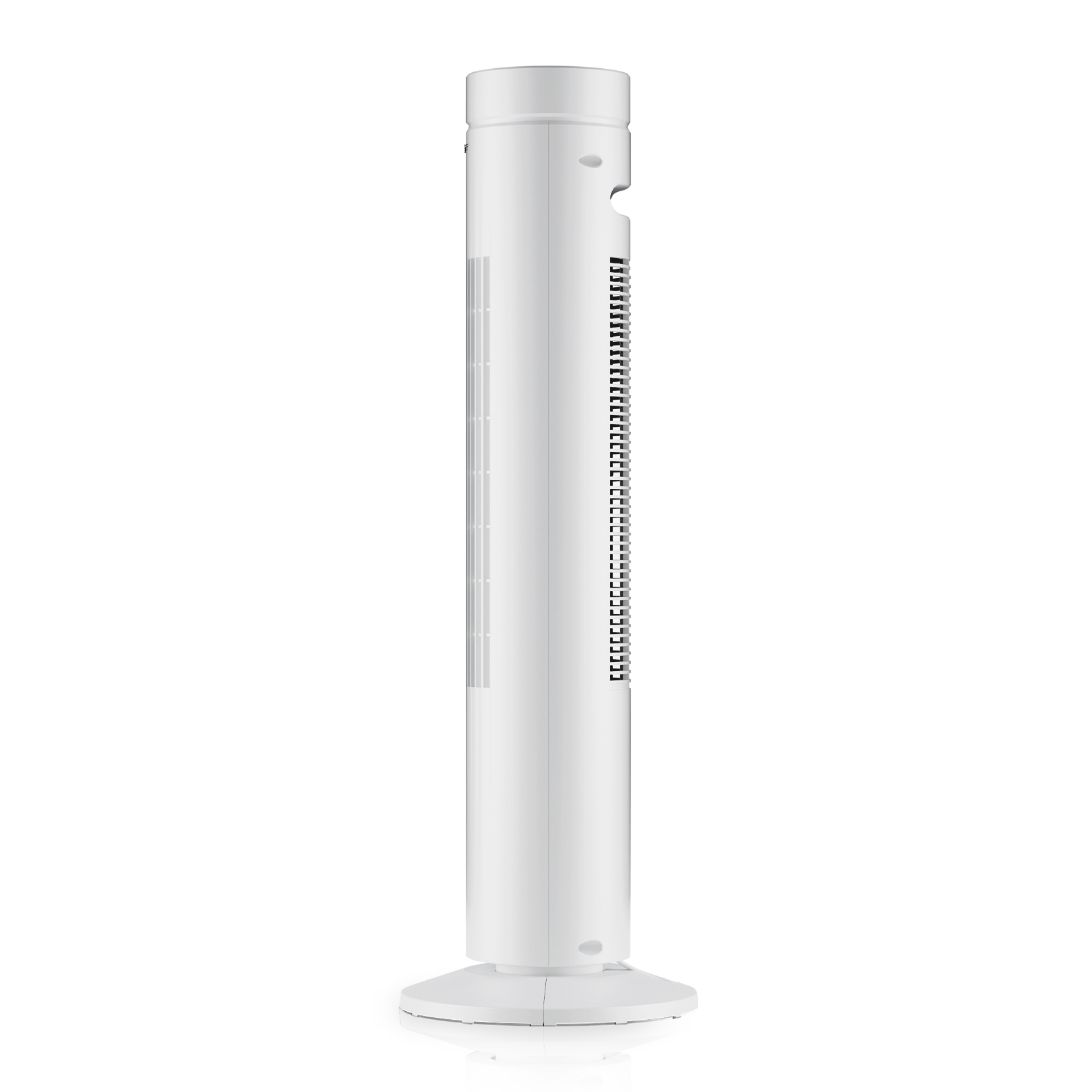 Ein weißer Turmventilator mit einem hohen, schlanken Design und einem kleinen Sockel.