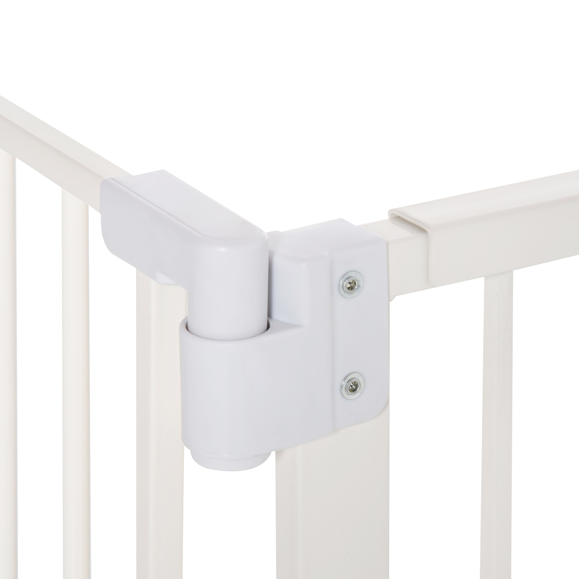 Primer plano de una bisagra blanca para puerta de bebé con tornillos.