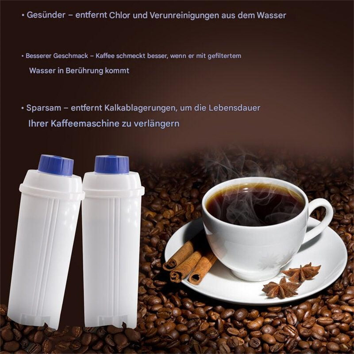 Kaffeefilter und eine Tasse Kaffee mit Zimtstangen.