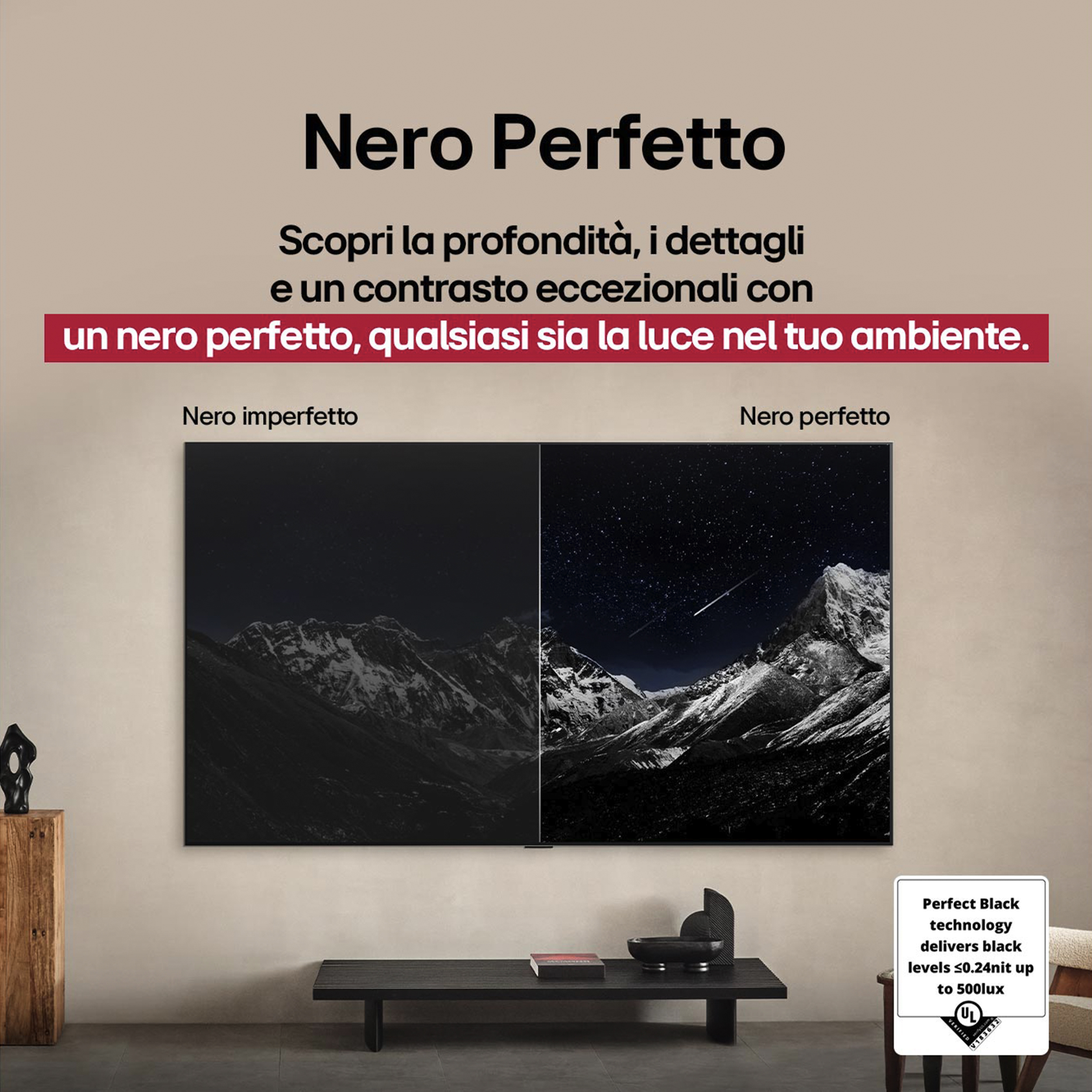 Image avec deux écrans côte à côte, montrant une TV noire parfaite.