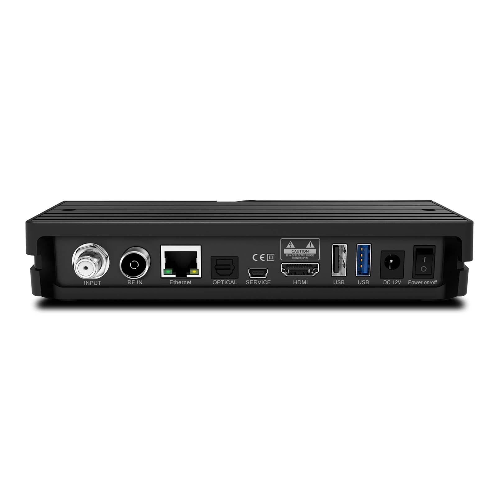 Rückansicht einer schwarzen Set-Top-Box mit verschiedenen Anschlüssen: Eingang, RF-Eingang, Ethernet, HDMI, USB und Strom.