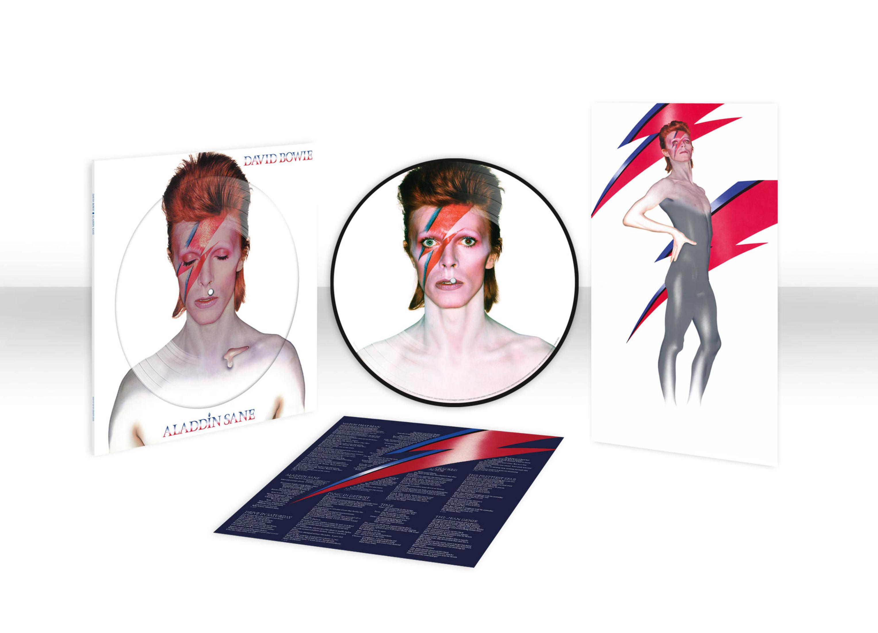 Copertine di album e vinili di David Bowie sono mostrate. Tre immagini, tra cui una copertina.