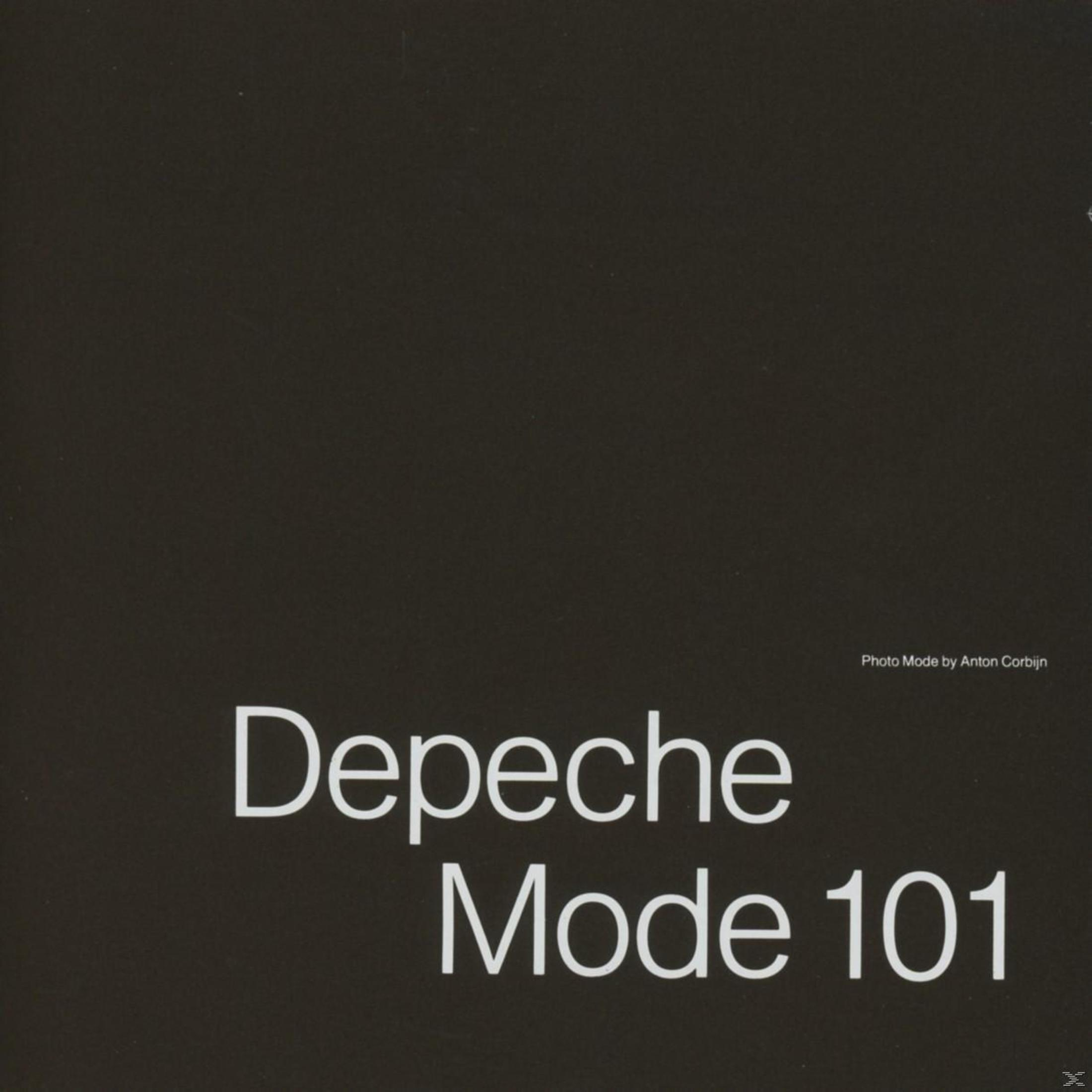 Copertina dell'album. Sfondo nero con testo bianco, Depeche Mode 101. Foto di Anton Corbijn.