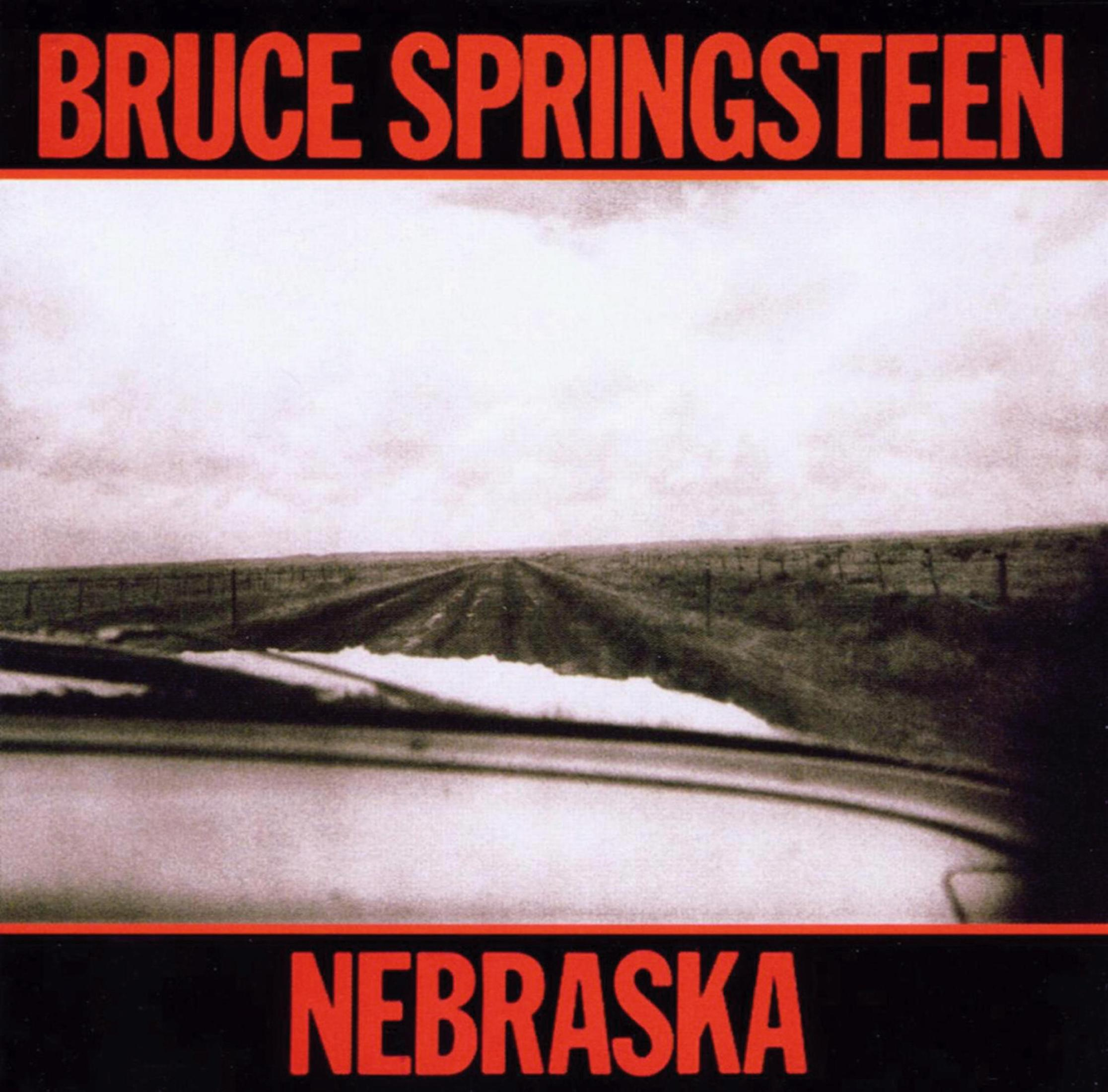 Copertina dell'album di Bruce Springsteen. Una strada si estende attraverso un orizzonte, con un cielo scuro sopra.