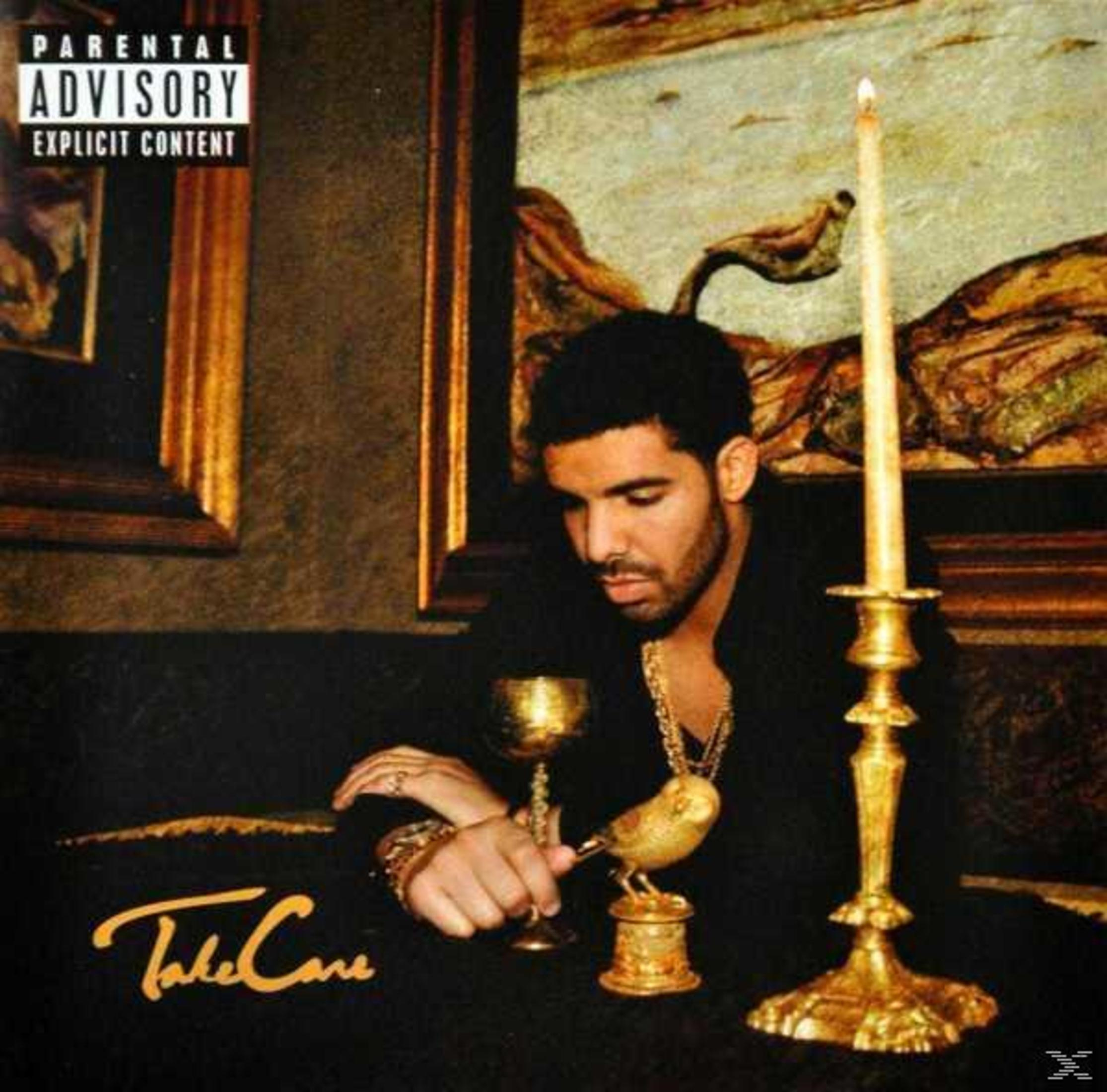 Copertina dell'album: Drake, tiene in mano una coppa d'oro e una statua di uccello. Candela e finiture dorate. 'Take Care'.