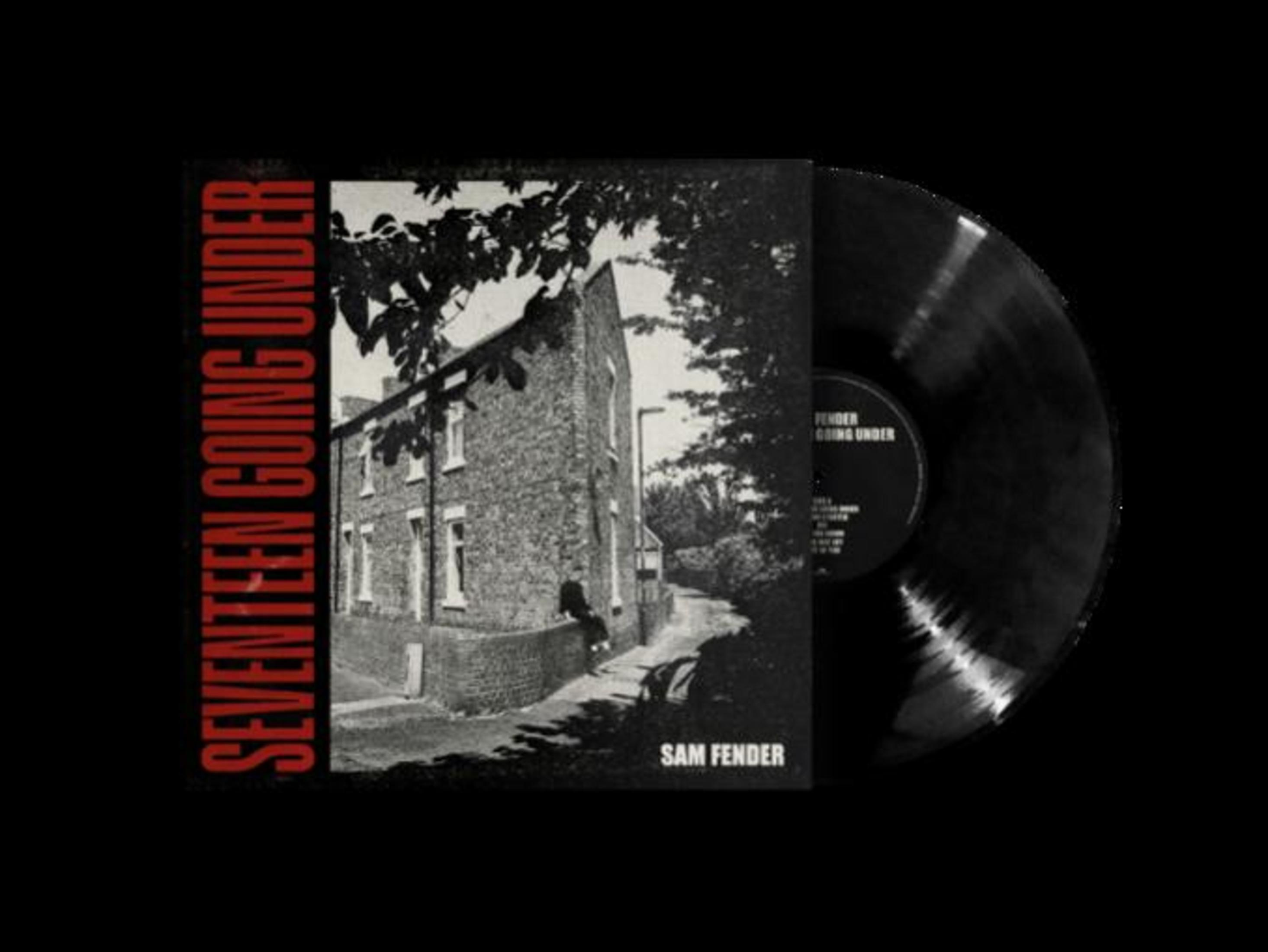Copertina dell'album con immagine di casa e vinile, intitolata 'Seventeen Going Under' di Sam Fender.