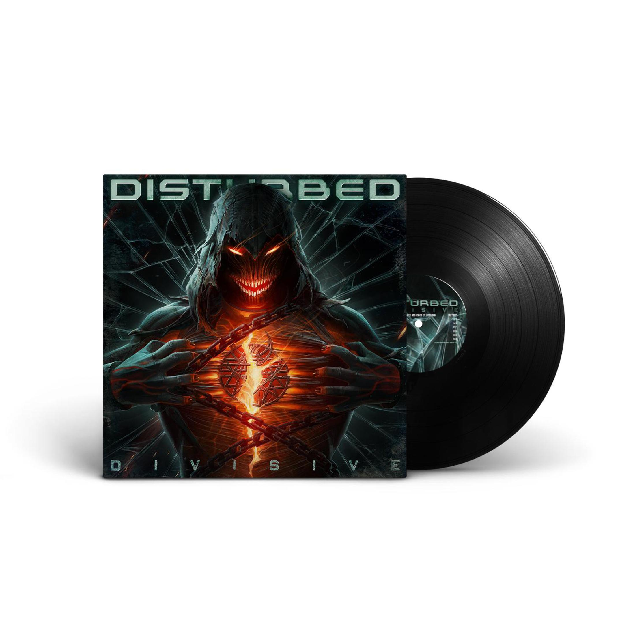 Portada del álbum Disturbed: Figura encapuchada con ojos brillantes, pecho encadenado.