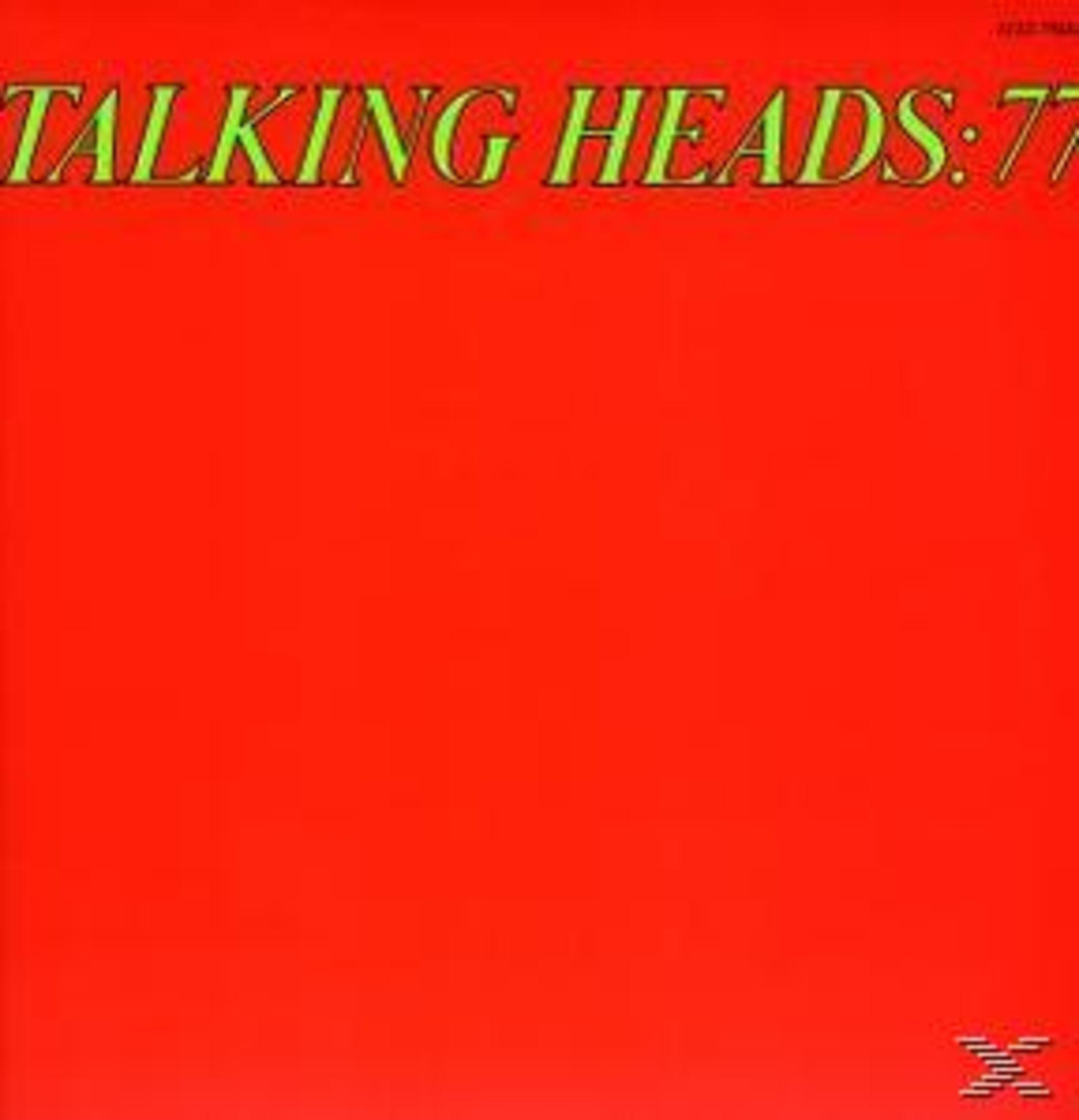 Copertina dell'album con sfondo rosso e testo verde: Talking Heads: 77.