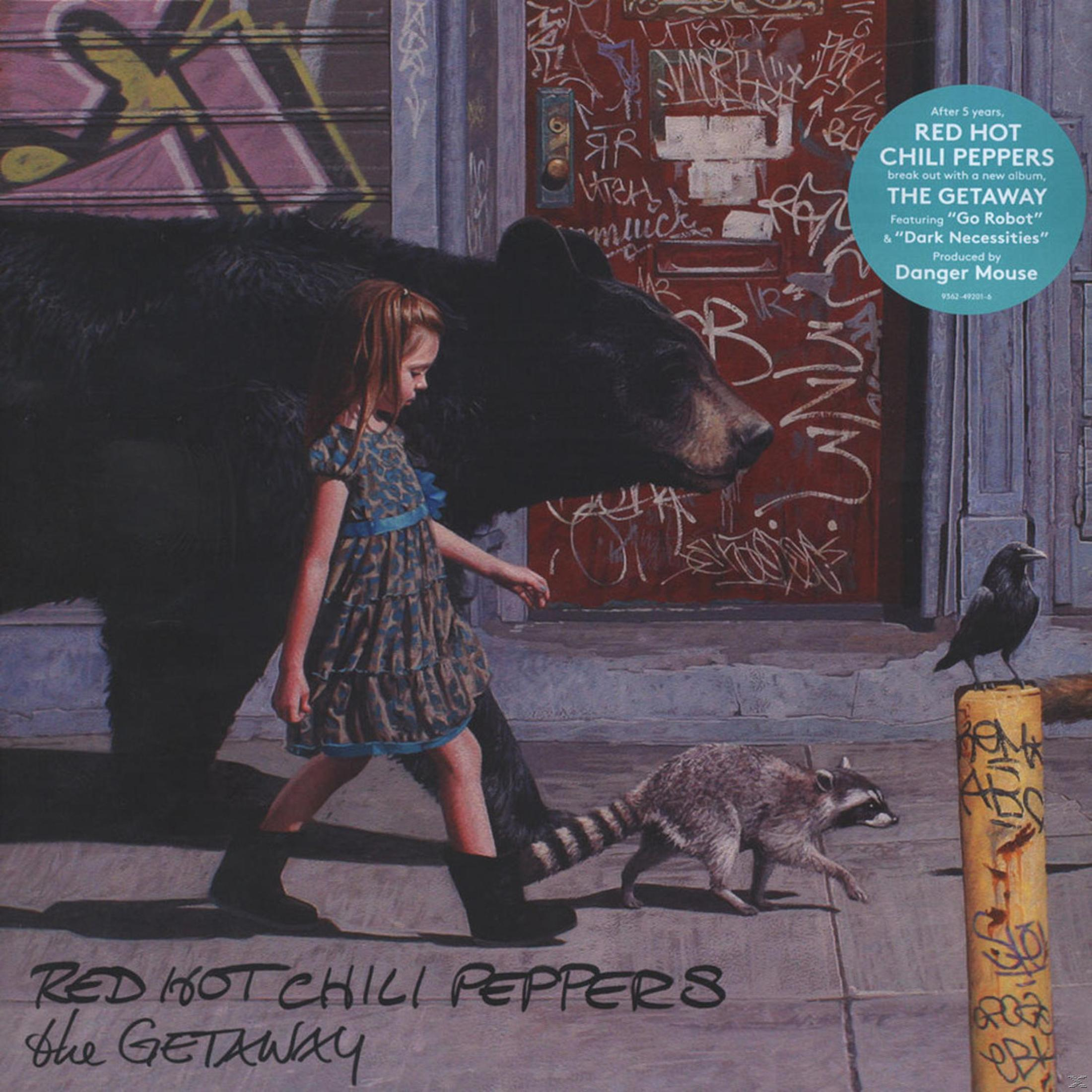 Copertina dell'album, una ragazza che cammina con un orso e un procione di fronte a un edificio con graffiti.