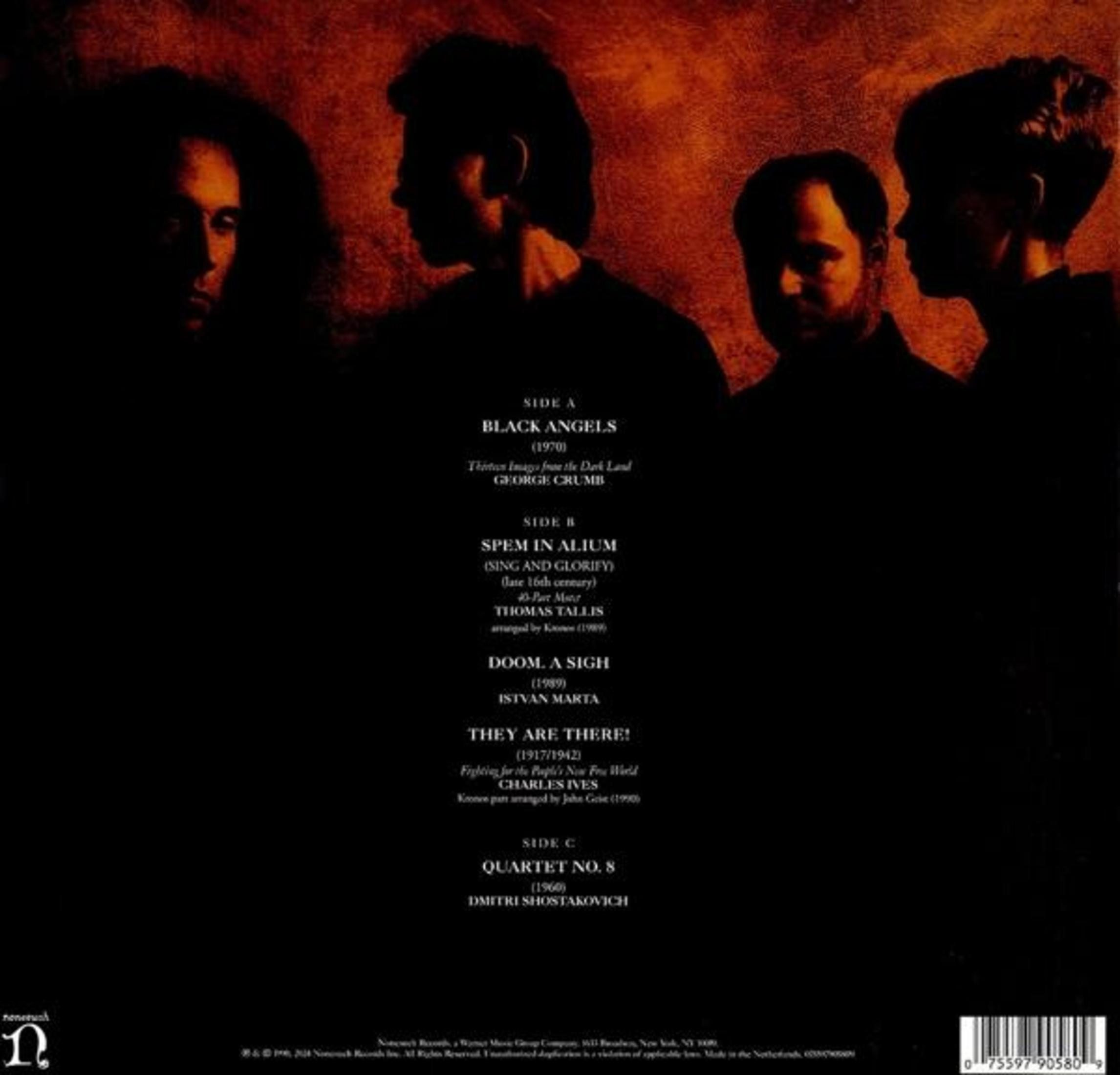 Quattro uomini in silhouette. I lati A, B e C dell'album sono elencati con i nomi delle tracce.