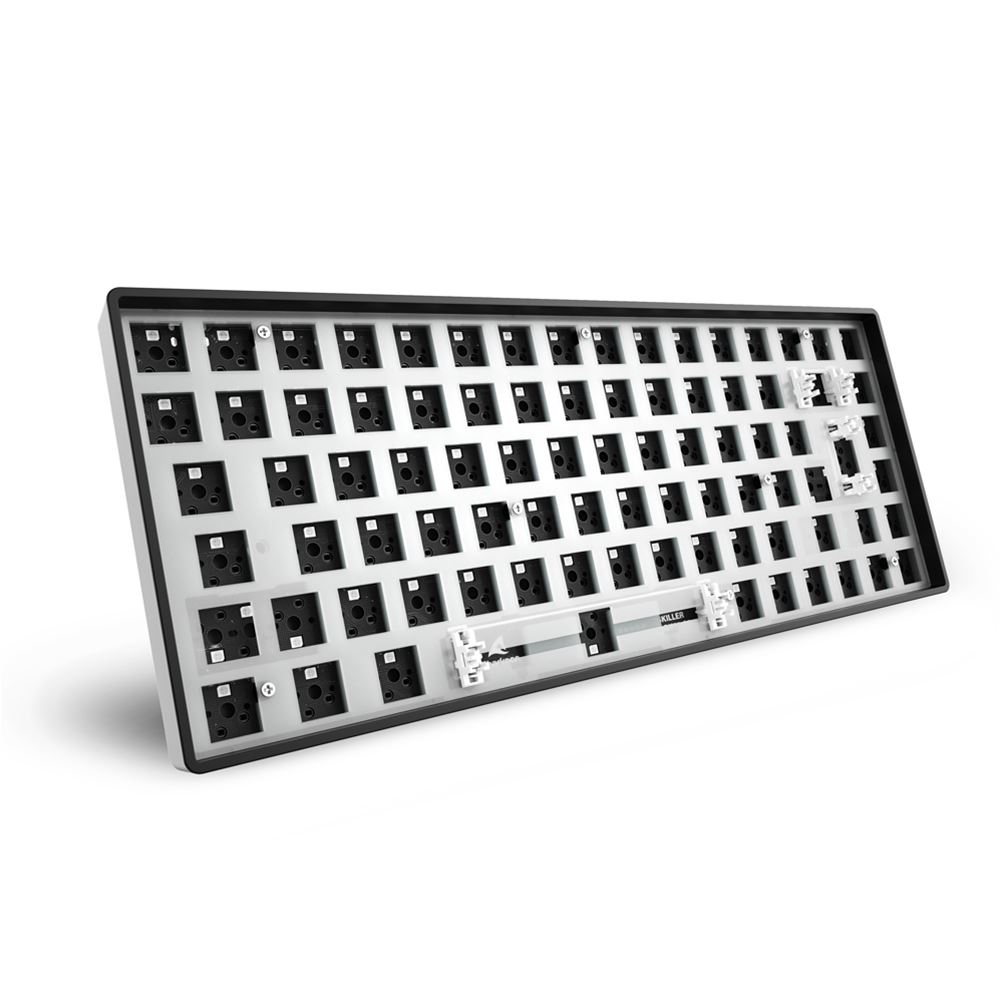 Ein Tastaturrahmen mit Tastenschaltern wird aus einem hohen Winkel vor weißem Hintergrund gezeigt.