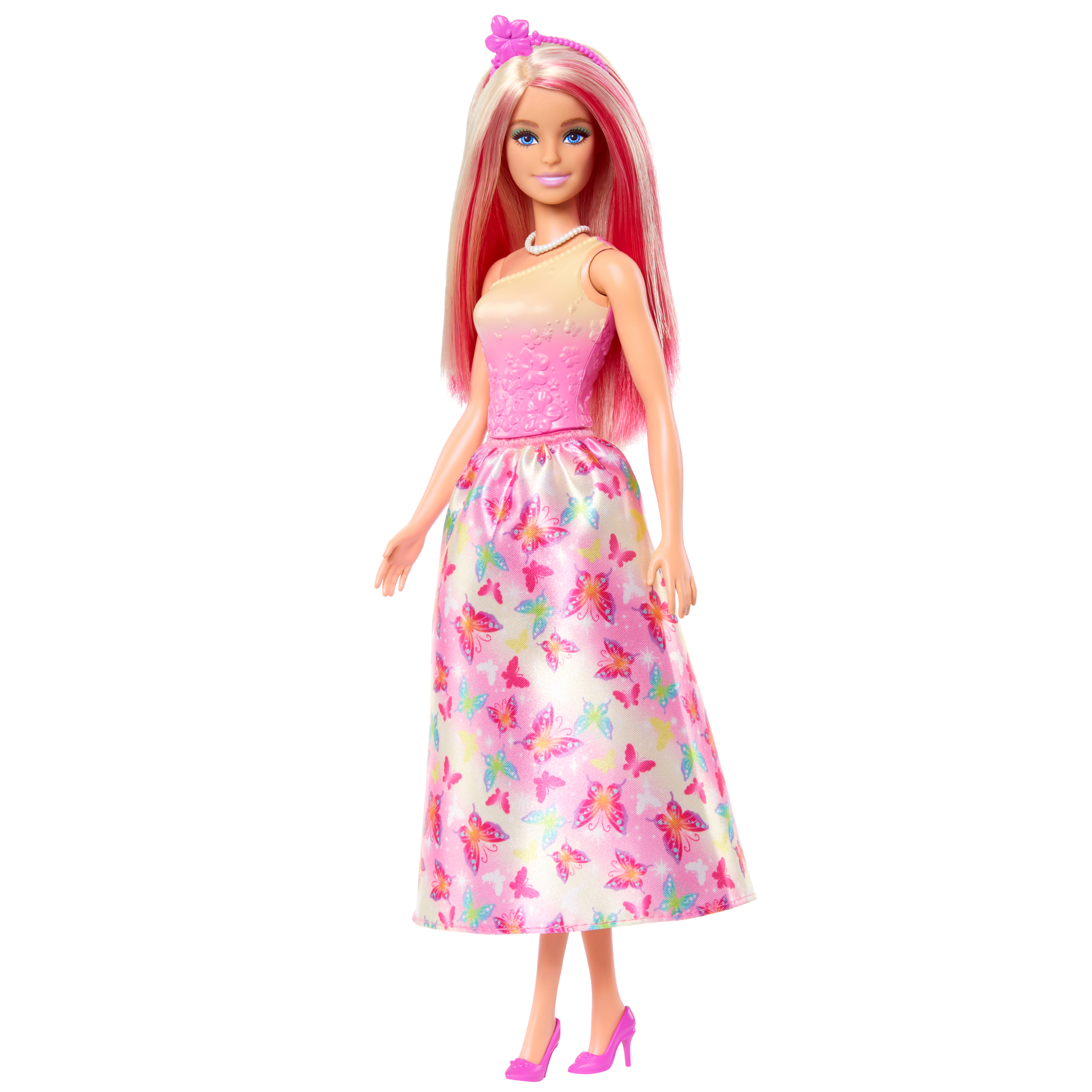Muñeca Barbie con vestido rosa y amarillo, cabello y accesorios rosas. Fondo blanco.