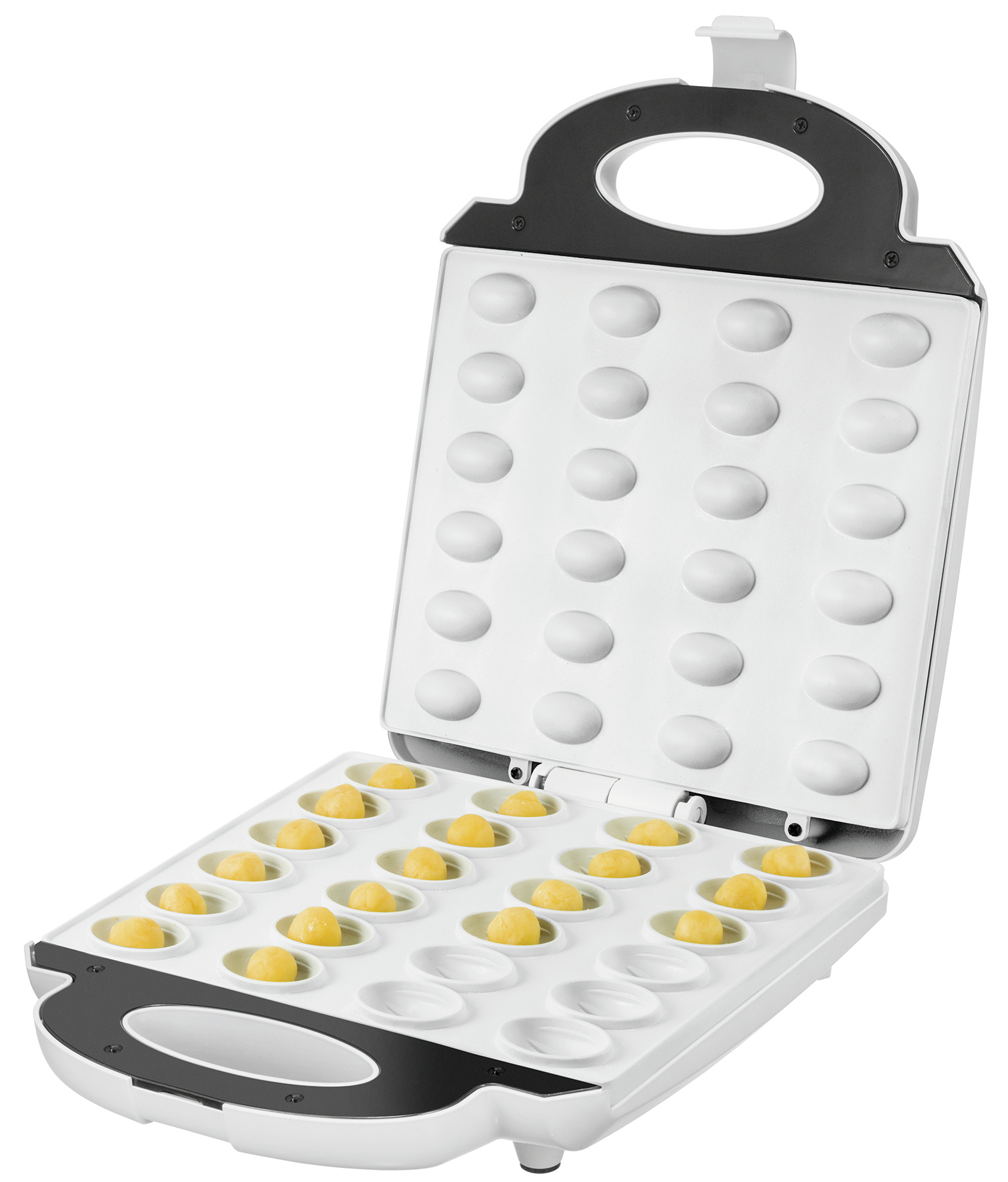 Otwarta biała gofrownica, z ciastem na gofry w każdej formie, białe tło.