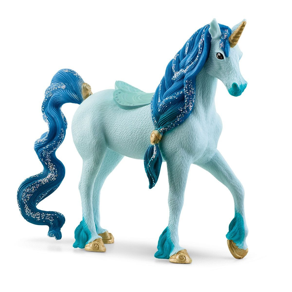 Ein hellblaues Einhorn-Spielzeug mit blauer Mähne und Schweif, goldenem Horn, Hufen und Details.